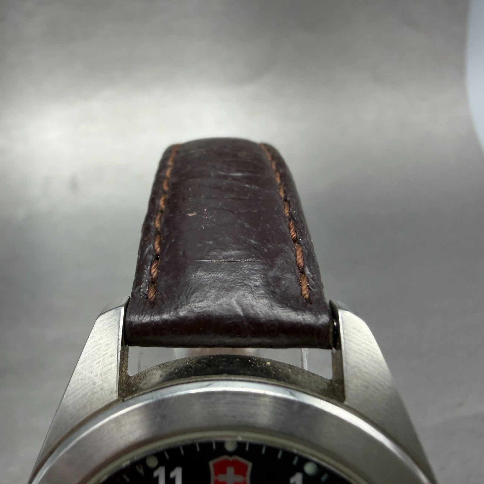 Victorinox Swiss Army Garrison Watch Women 34mm Black Dial Steel Date New Batt4