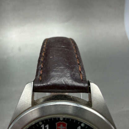 Victorinox Swiss Army Garrison Watch Women 34mm Black Dial Steel Date New Batt4