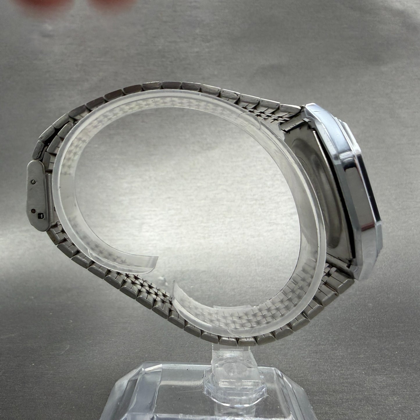 Casio 155-B817 Watch Men 34mm Digital Silver Tone Daydate Octagon PARTS9