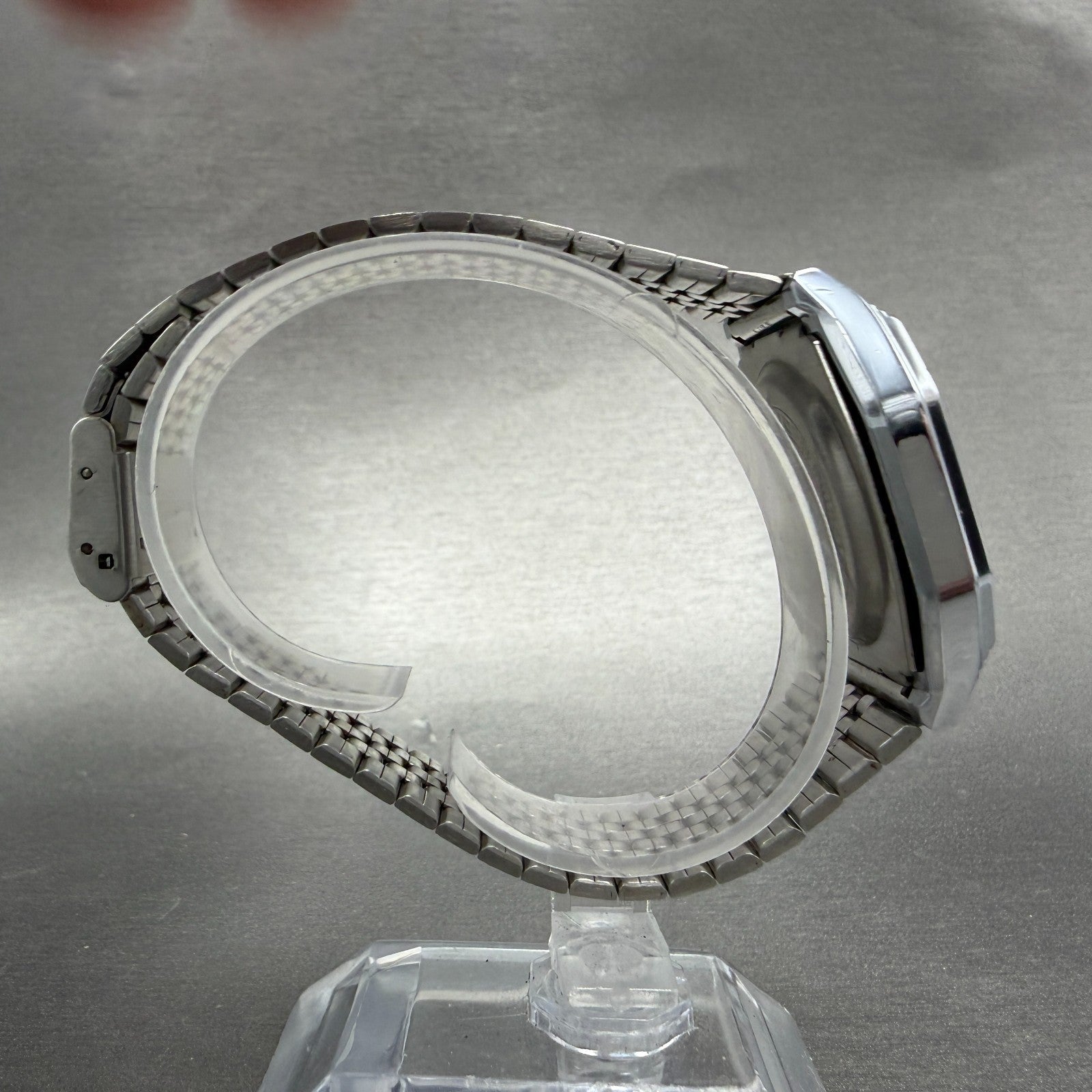 Casio 155-B817 Watch Men 34mm Digital Silver Tone Daydate Octagon PARTS9