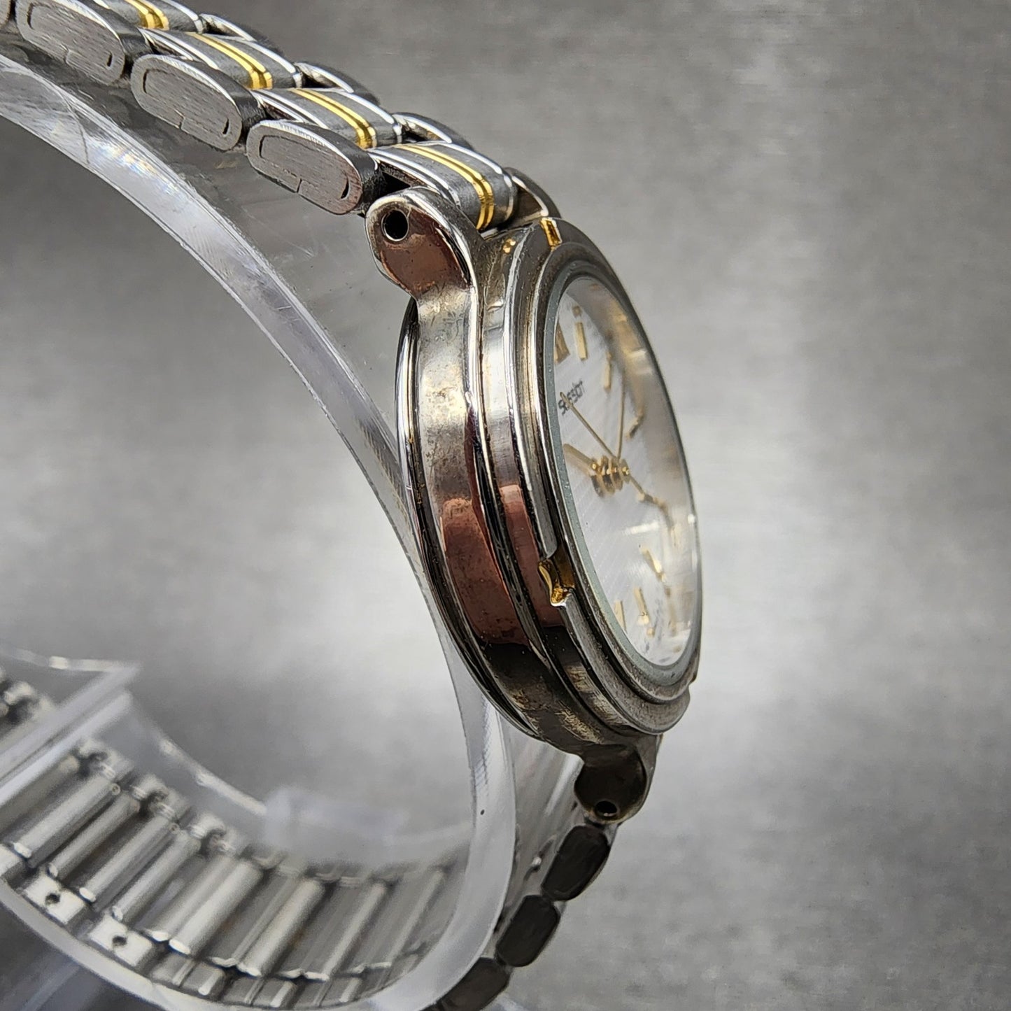 Seiko Session Watch Women 24mm White Dial Two Tone Round V801113A New Battery3