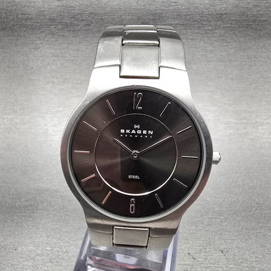 Skagen Watch Men 34mm Gray Dial Silver Tone Round 572LSXM New Battery0