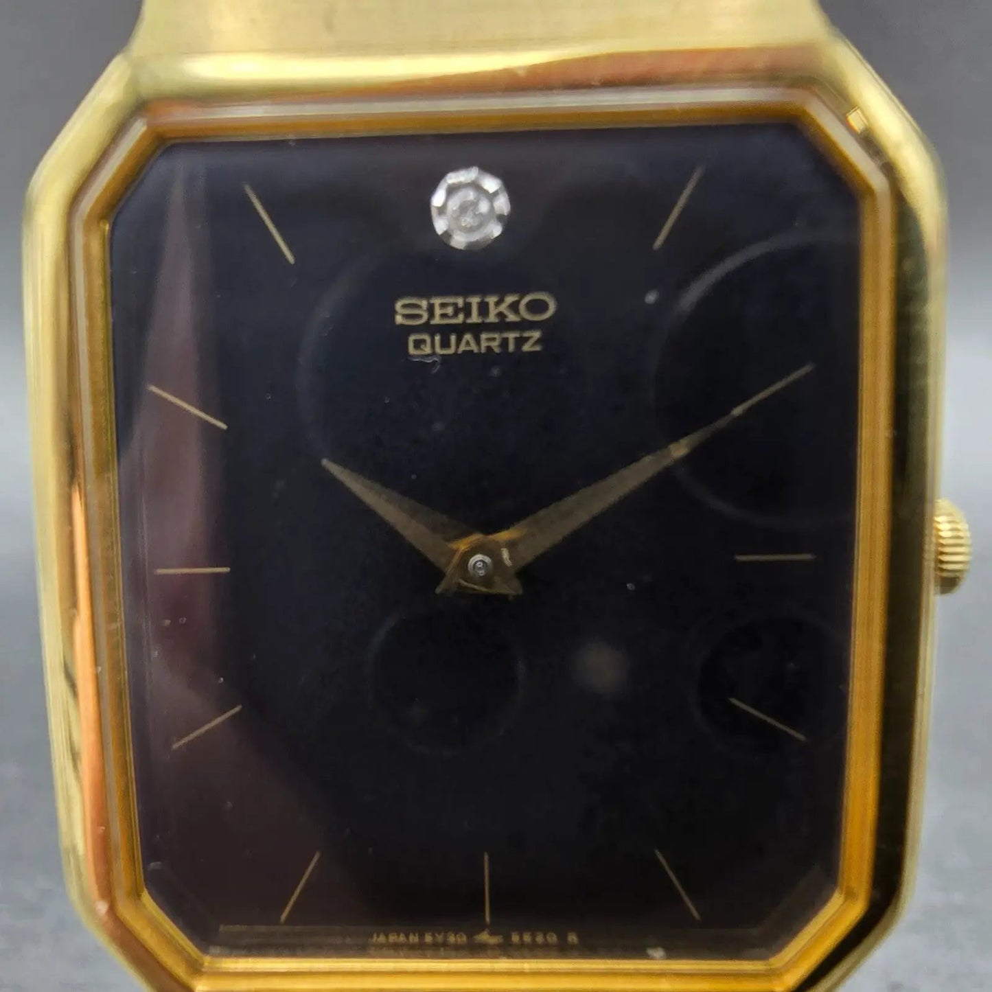 Seiko Tank Watch Men 27mm Balck Dial Gold Tone Rectangle 5Y30 PARTS NO CASE BACK2