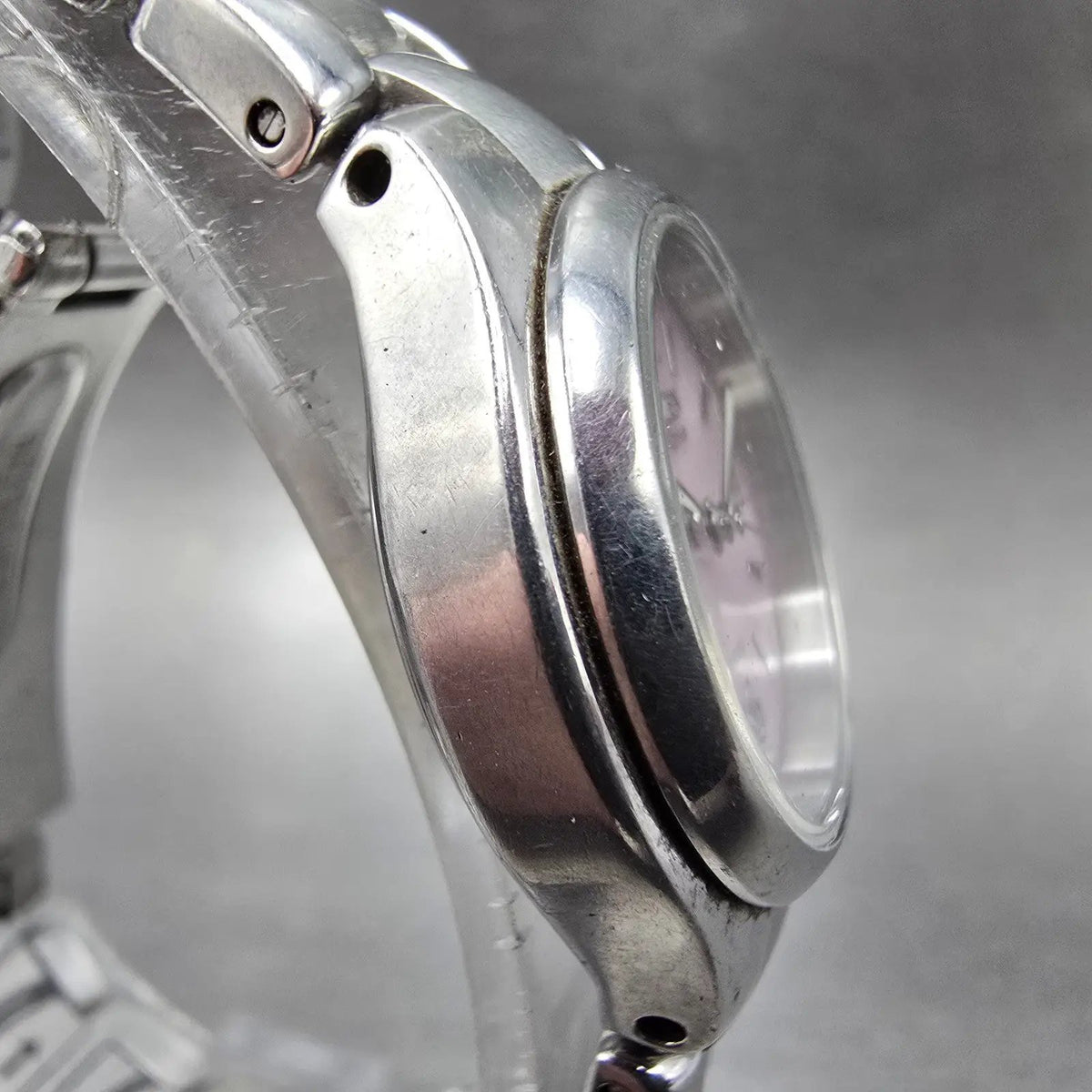 Citizen Eco-Drive Watch Women 26mm Pink Dial Silver Tone Date E011-S039941 Runs3