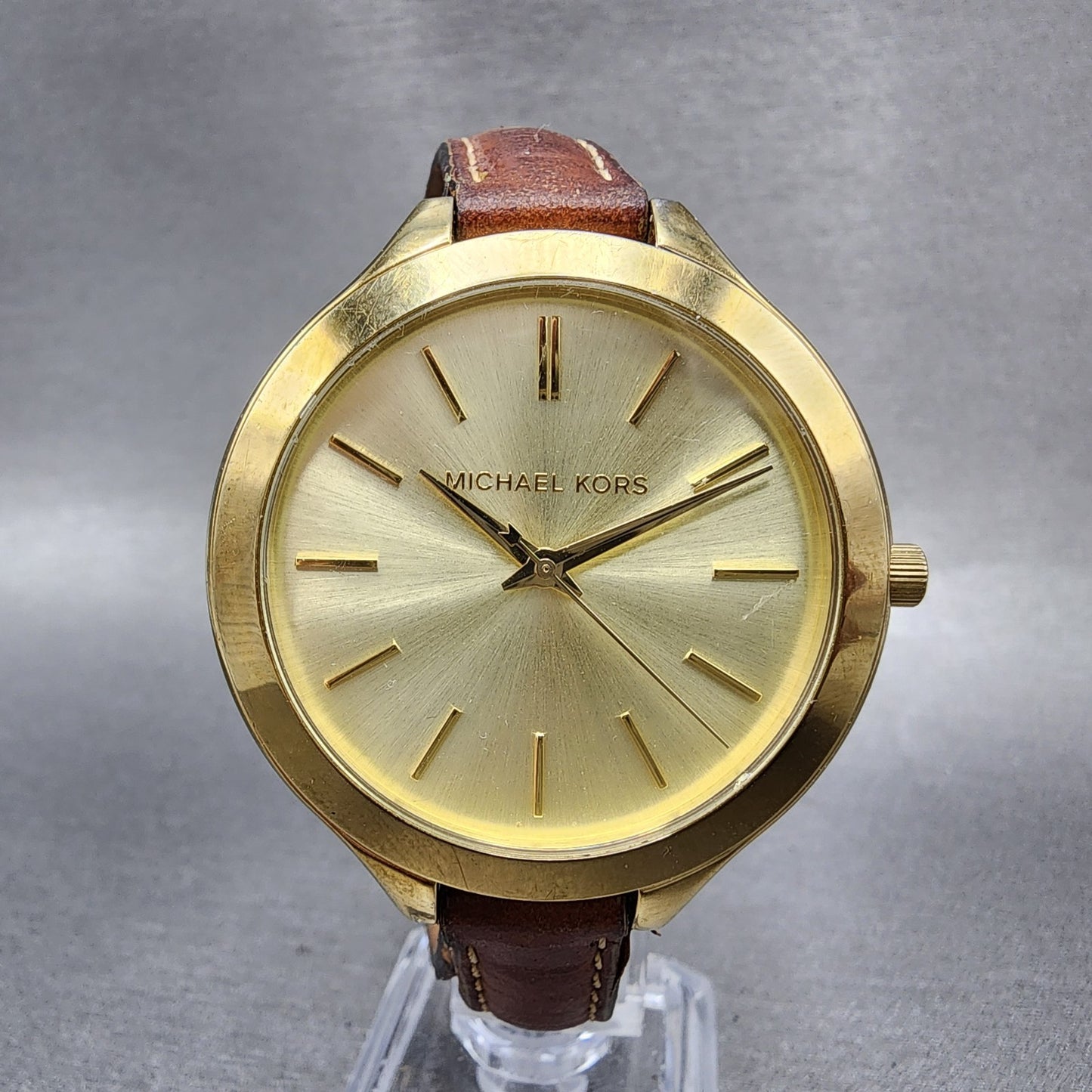 Michael kors Runway Watch Women 42mm Gold Dial Gold Tone Round MK2256 New Batt0