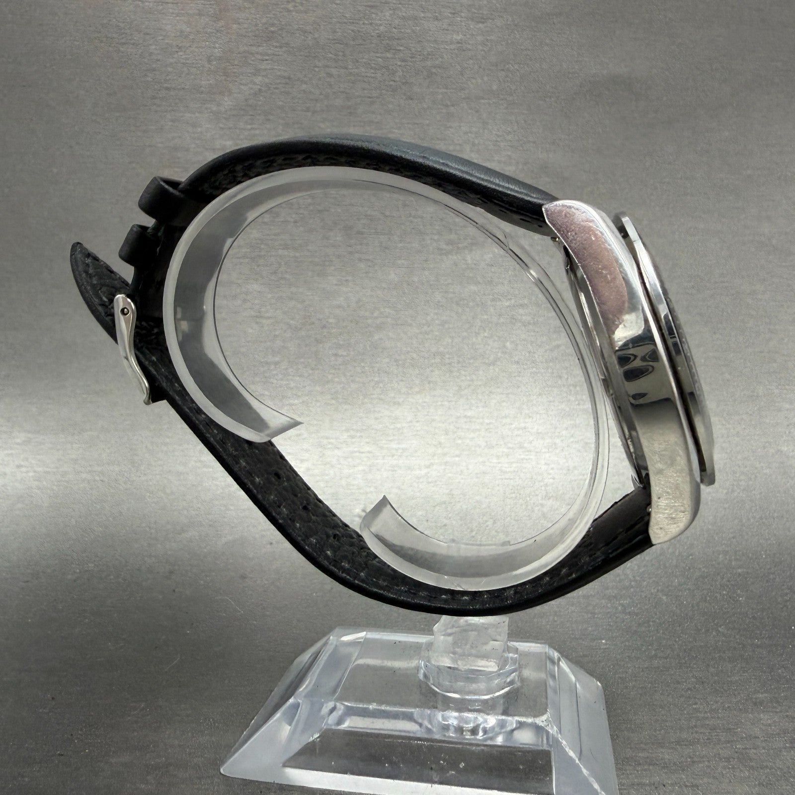 Technos Chronograph Watch Men 42mm Black Dial Silver Tone Round T4062 New Batt A8