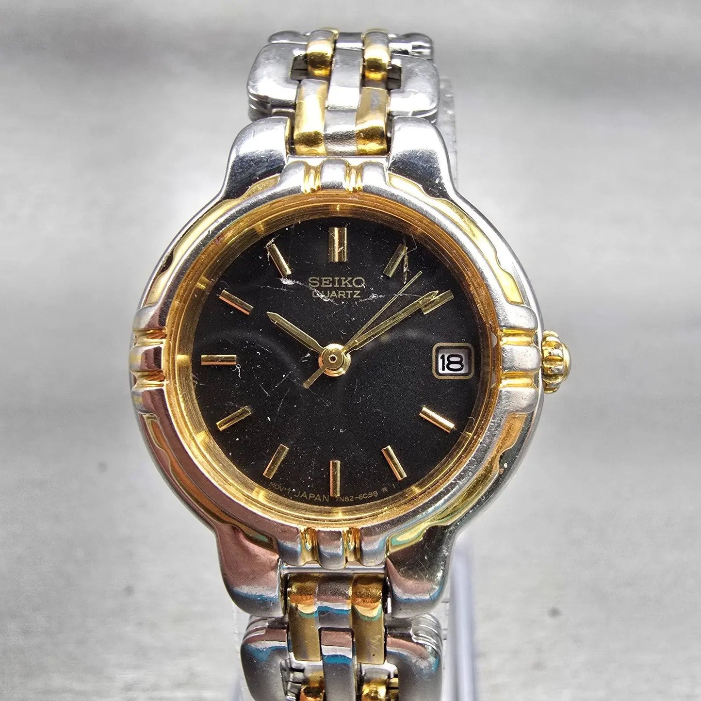 Seiko Watch Women 24mm Black Dial Two Tone Date Round 7N82-6C20 New Battery VTG0