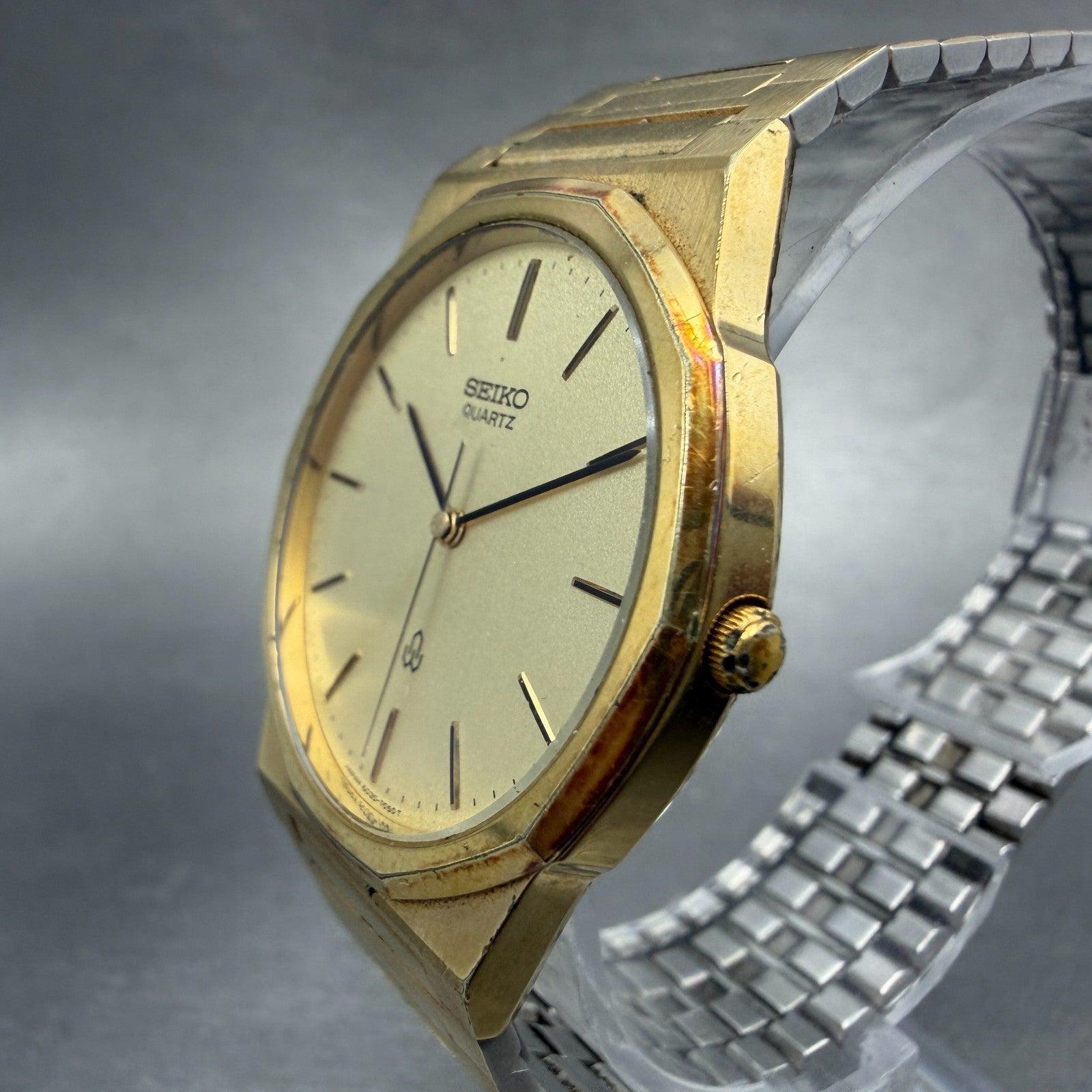 Seiko Watch Men 33mm Champagne Dial Gold Tone Round 6030-7060 New Battery VTG2