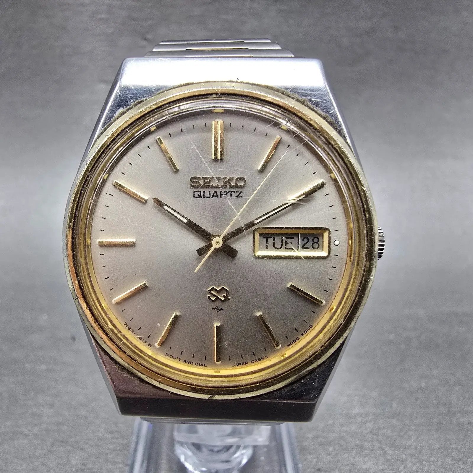 Seiko SQ Watch Men 35mm Silver Dial Two Tone Daydate Round 7123-8449 PARTS0