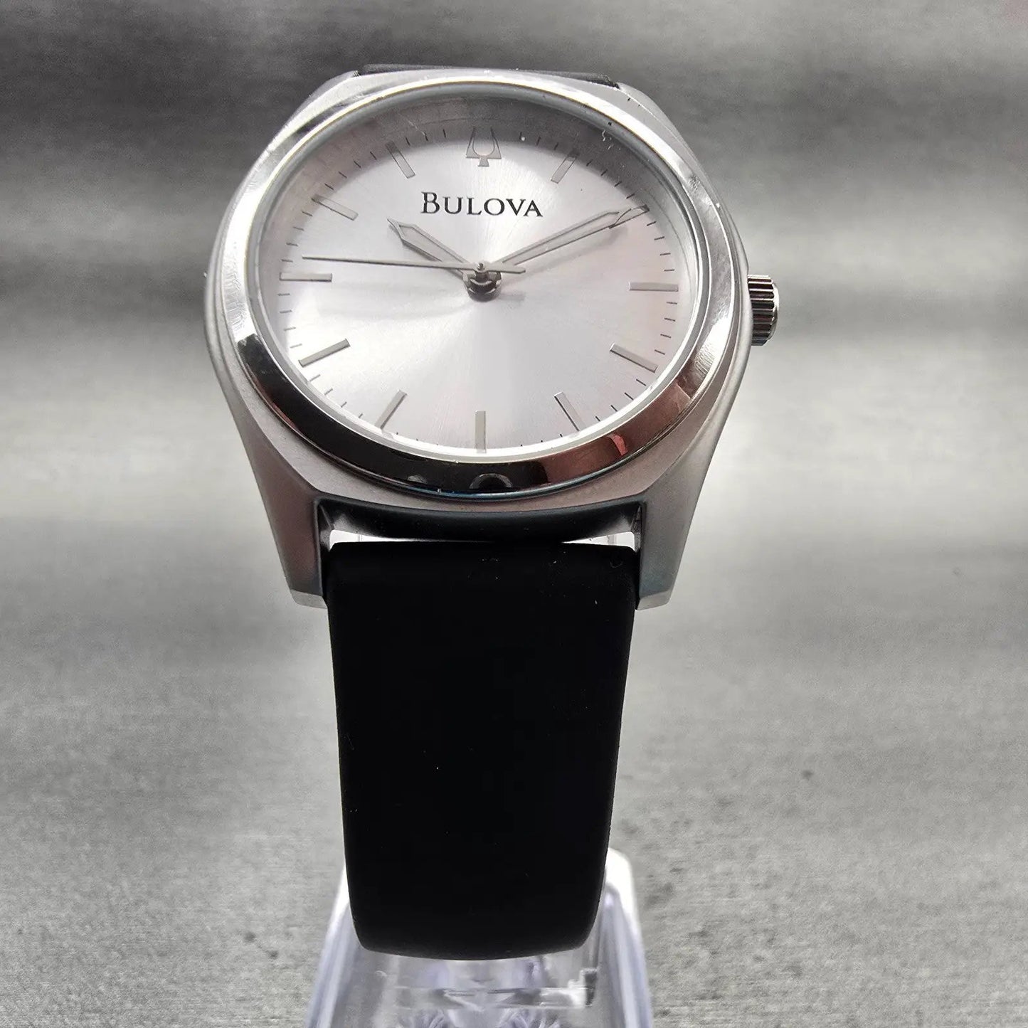 Bulova Watch Women 30mm Silver Dial Silver Tone Round 96L113 New Battery5