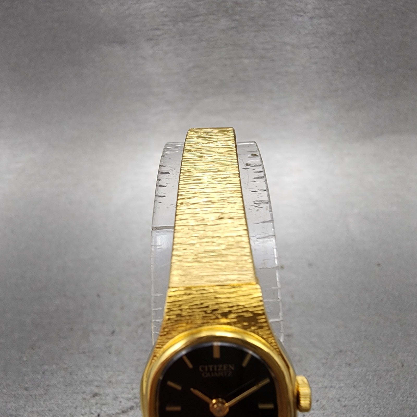 Citizen CQ Watch Women 16mm Black Dial Gold Tone Oval 3220S34054Z New Battery4
