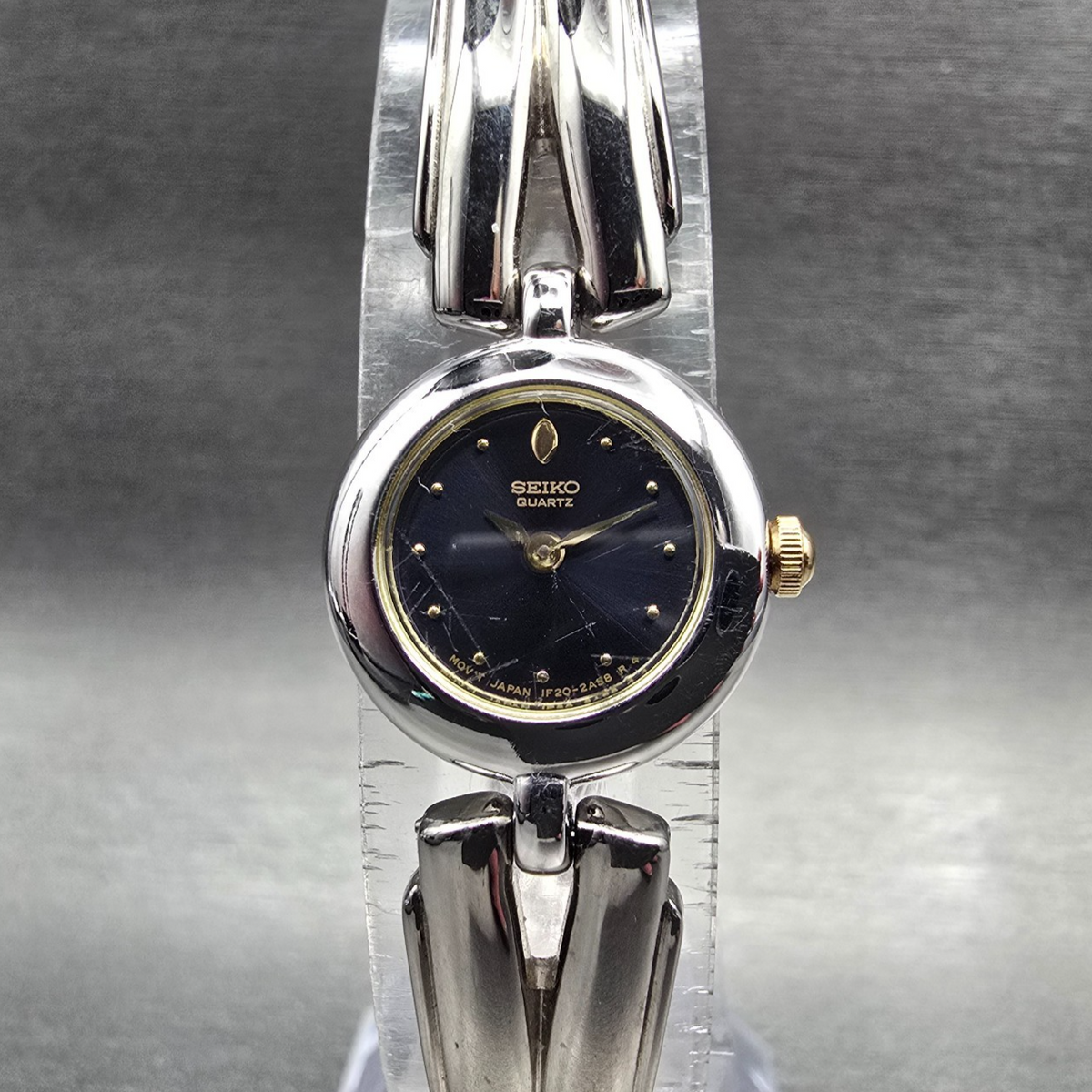 Seiko Watch Women 17mm Black Dial Silver Tone Round 1F20-0H29 New Battery0