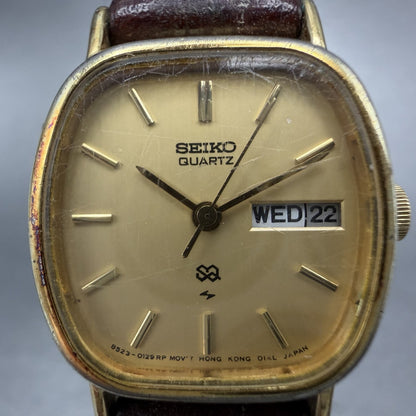 Seiko SQ Watch Women 21mm Champagne Dial Gold Tone Daydate 8523-5009 New Batt JO1