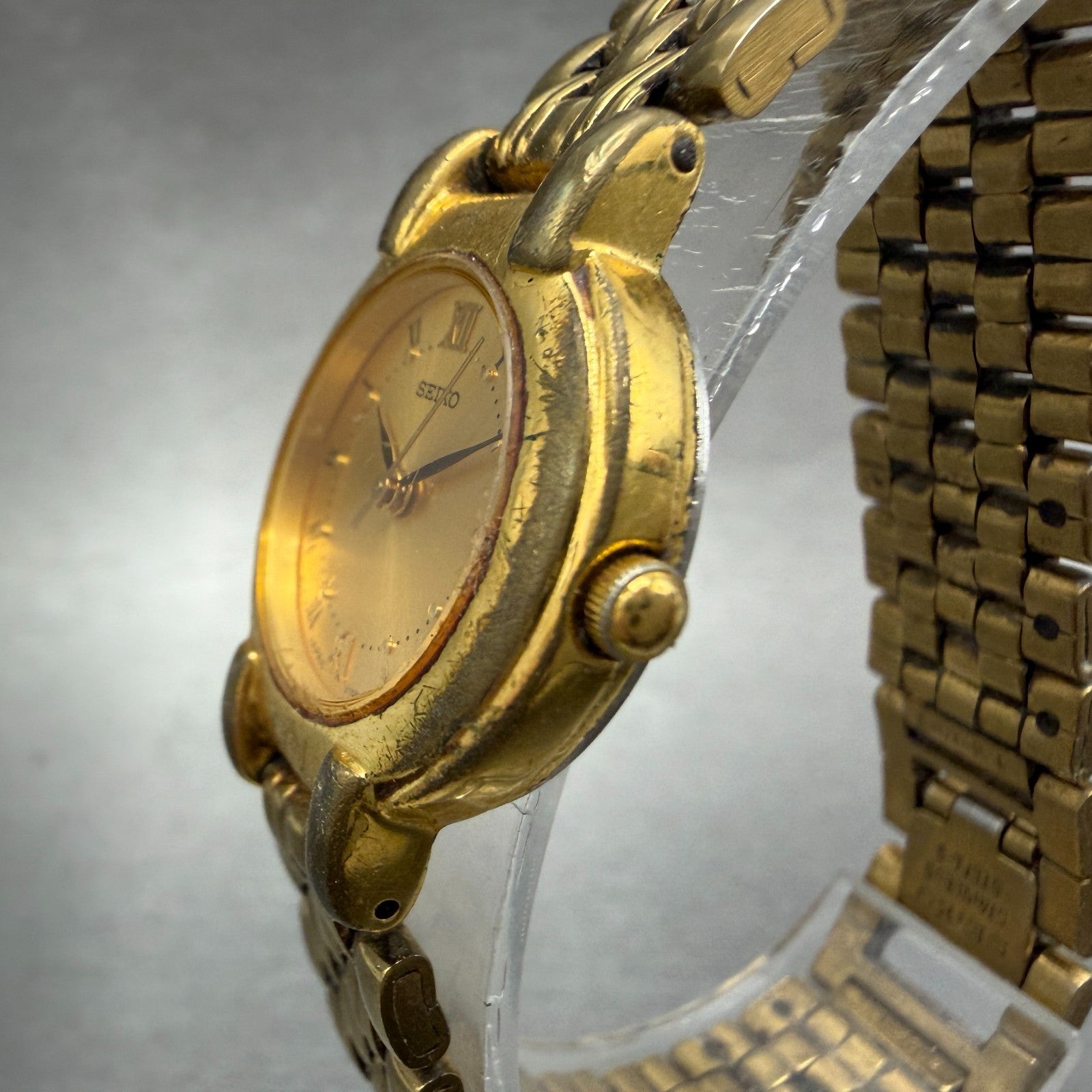 Seiko Watch Women 24mm Champagne Dial Gold Tone Round V701-1781 New Battery2
