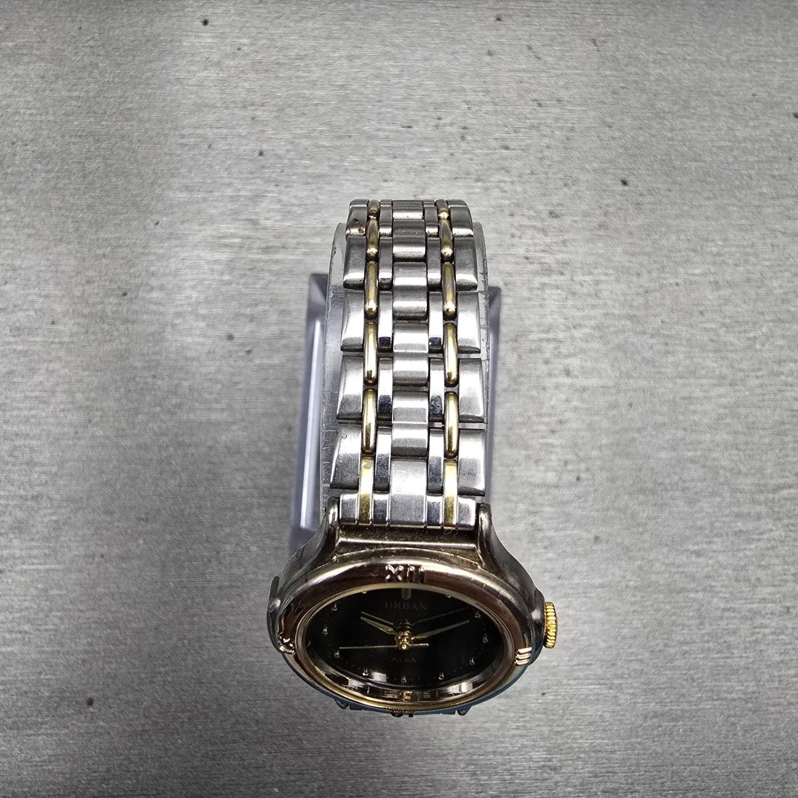 Seiko Alba Urban Watch Women 25mm Black Dial Two Tone Round V701-6C30 NewBattery4