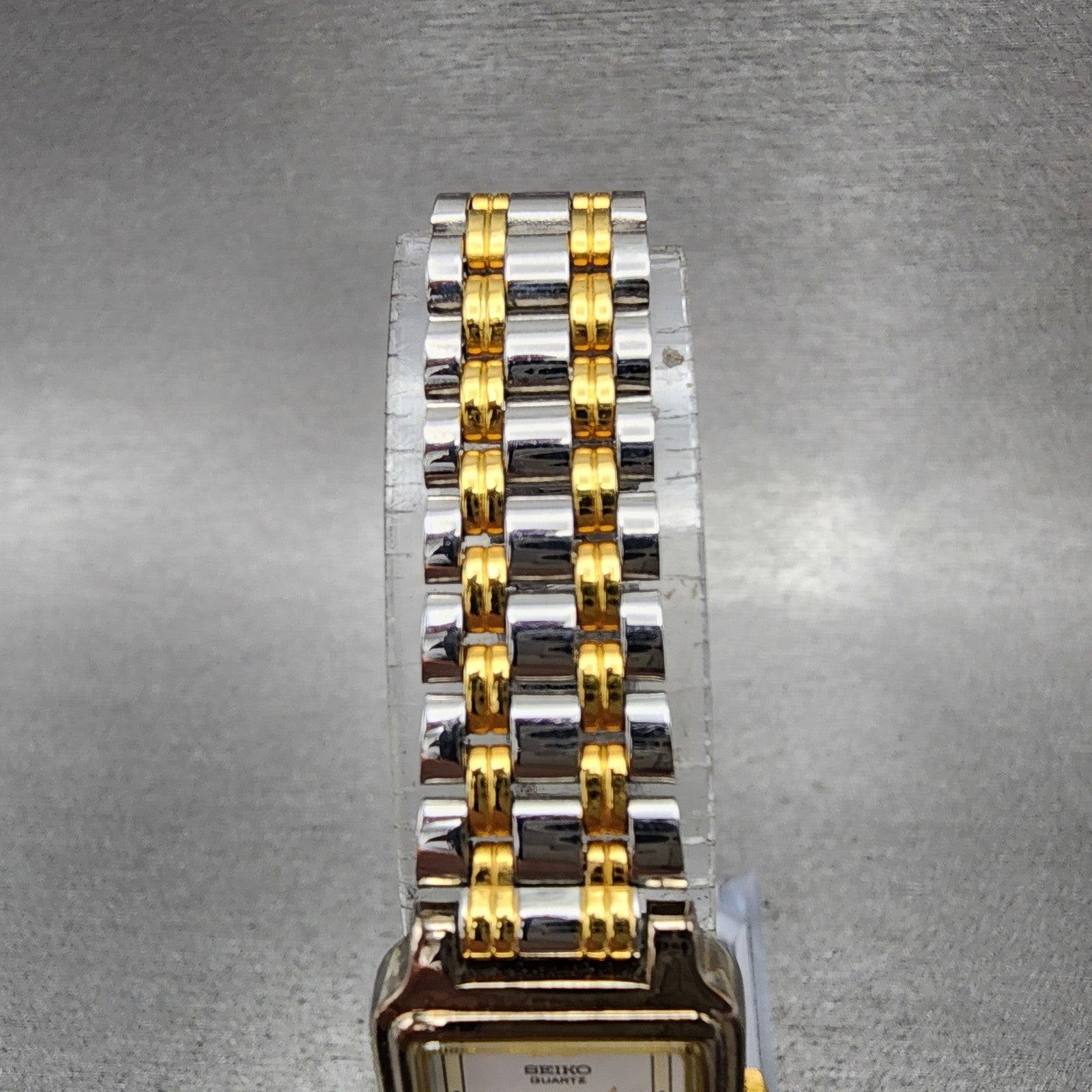 Seiko Tank Watch Women 18mm White Dial Two Tone Rectangle V4015129 New Battery4