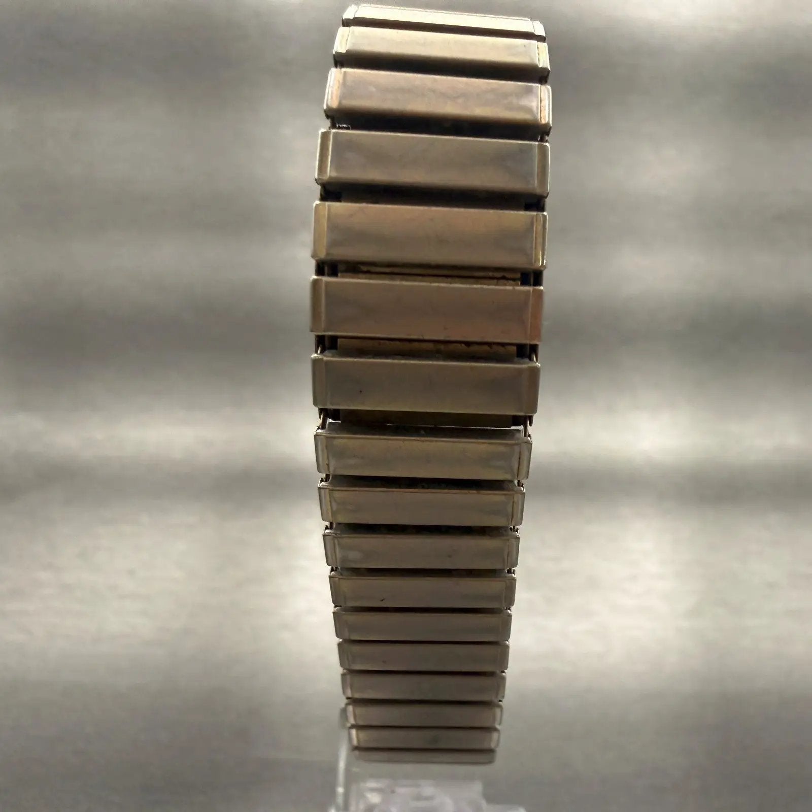 48013041