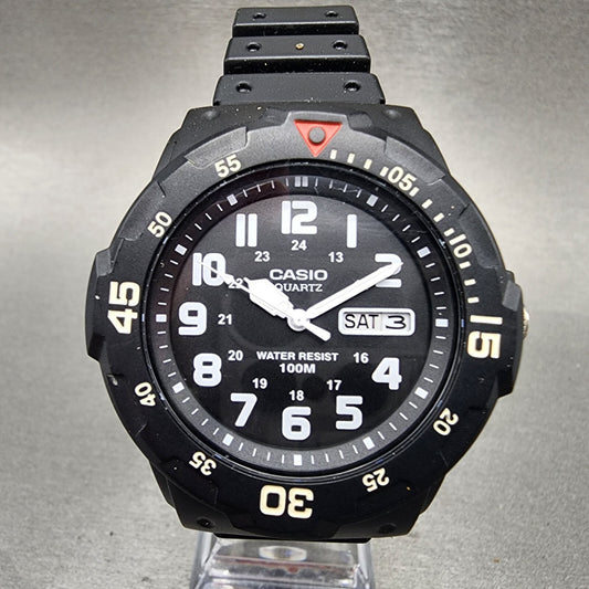 Casio MRW200H Dive Watch Men 43mm Black Dial Black Tone Daydate Round New Batt0