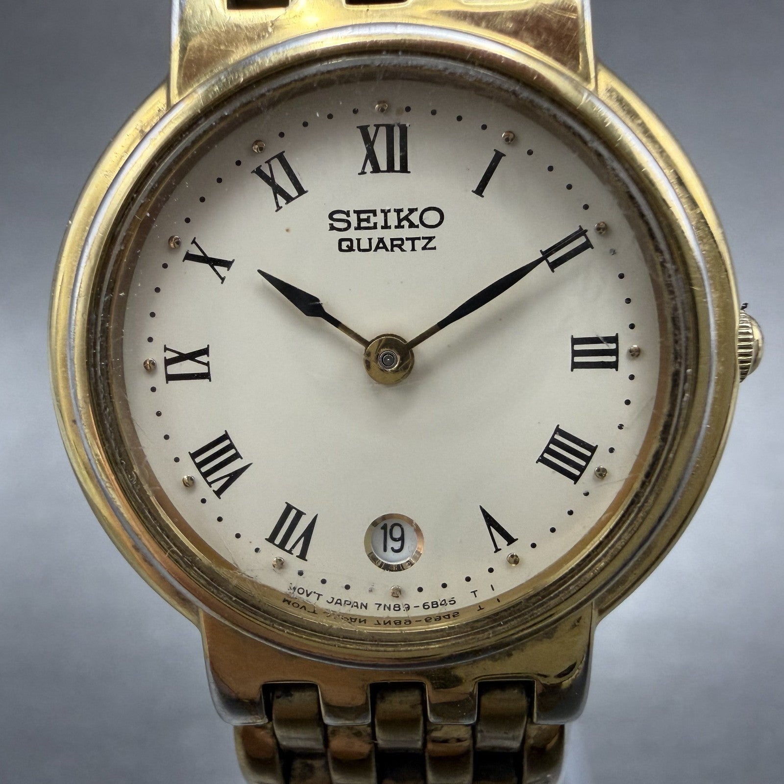 Seiko Watch Women 25mm Cream Dial Gold Tone Date Round 7N89-F020 New Battery1