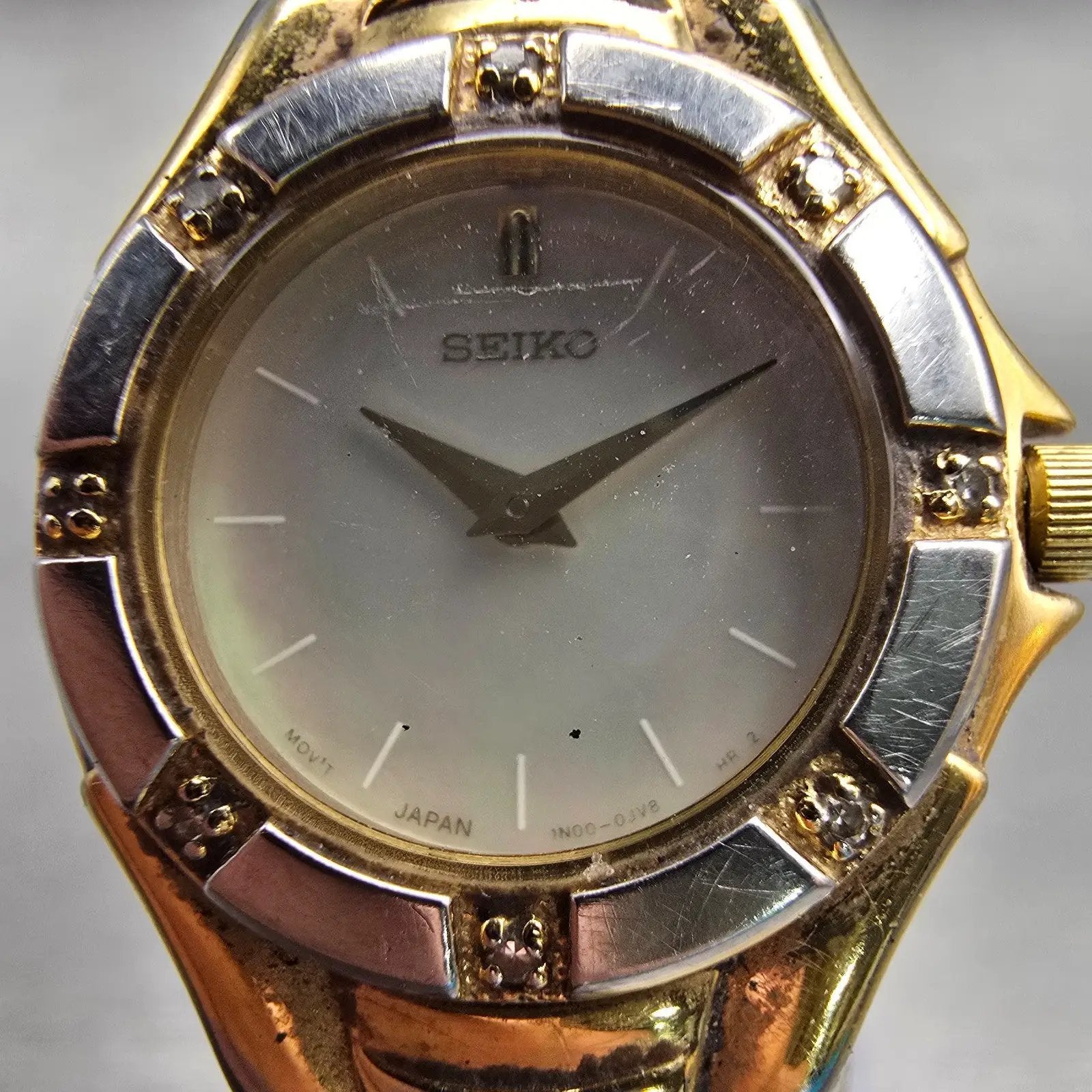 Seiko Watch Women 21mm MOP Dial Two Tone Gemmed Round 1N00-0FC0 New Battery VTG1