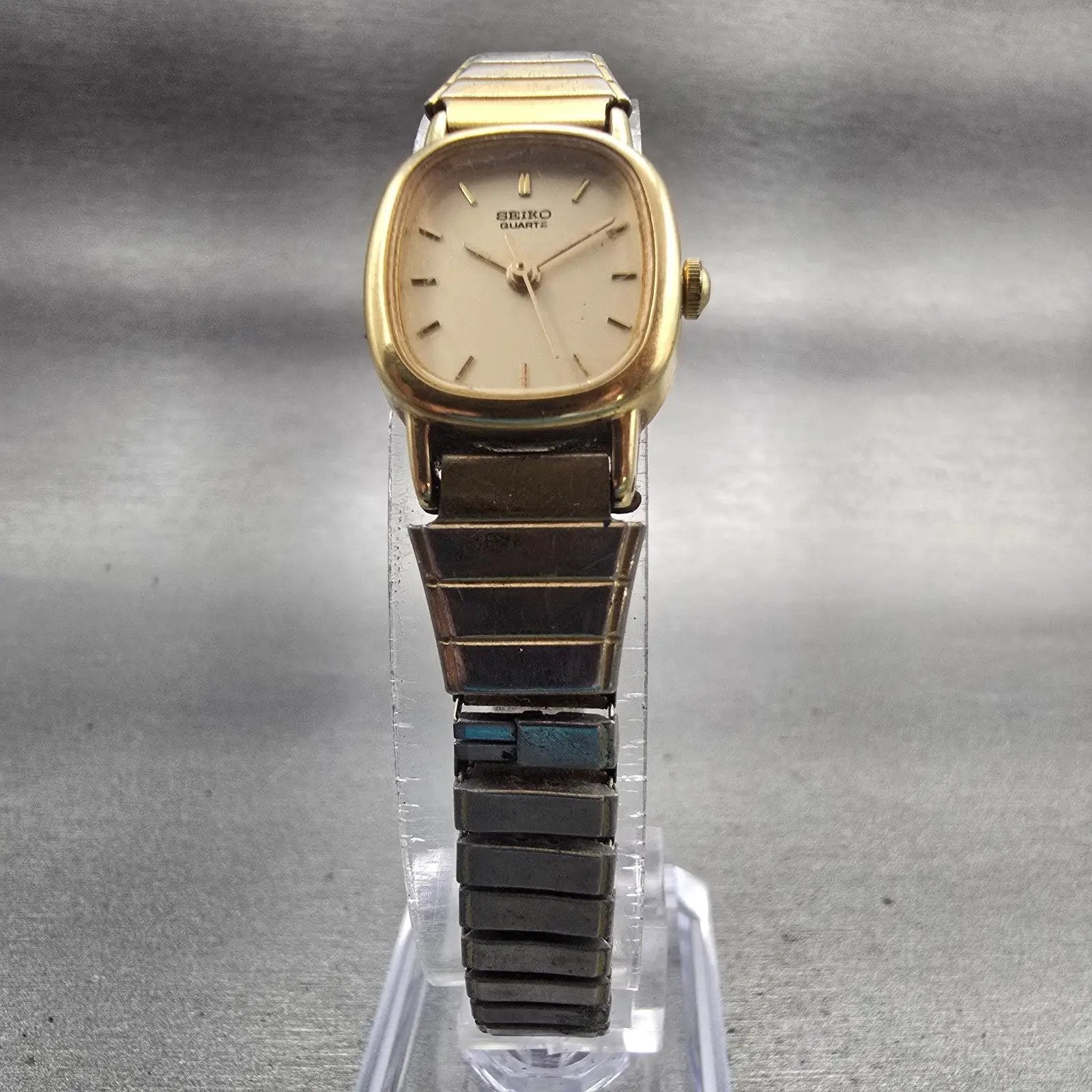 Seiko Watch Women 17mm Champagne Dial Gold Tone Oval 4N01-5019 New Battery VTG5