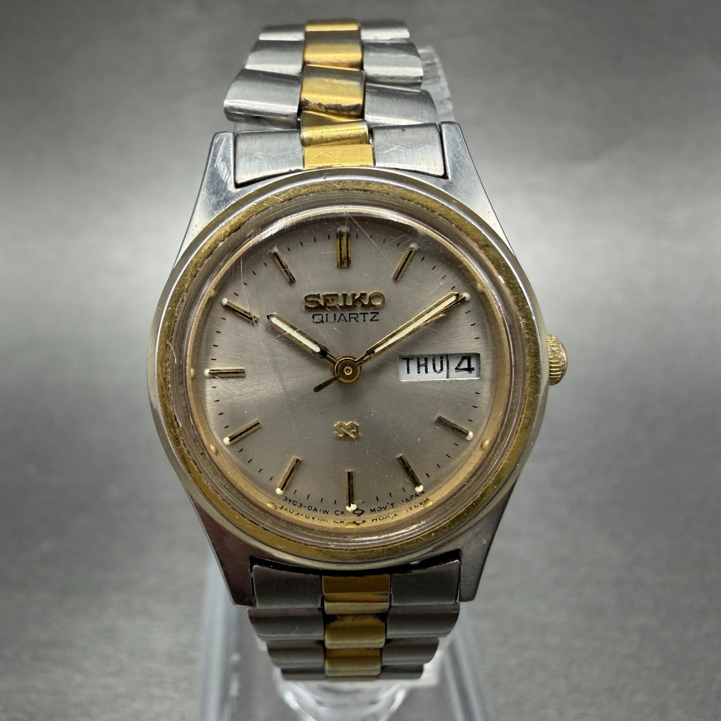 Seiko SQ Watch Women 23mm Silver Dial Two Tone Daydate 3Y03-0A10 New Battery VTG0