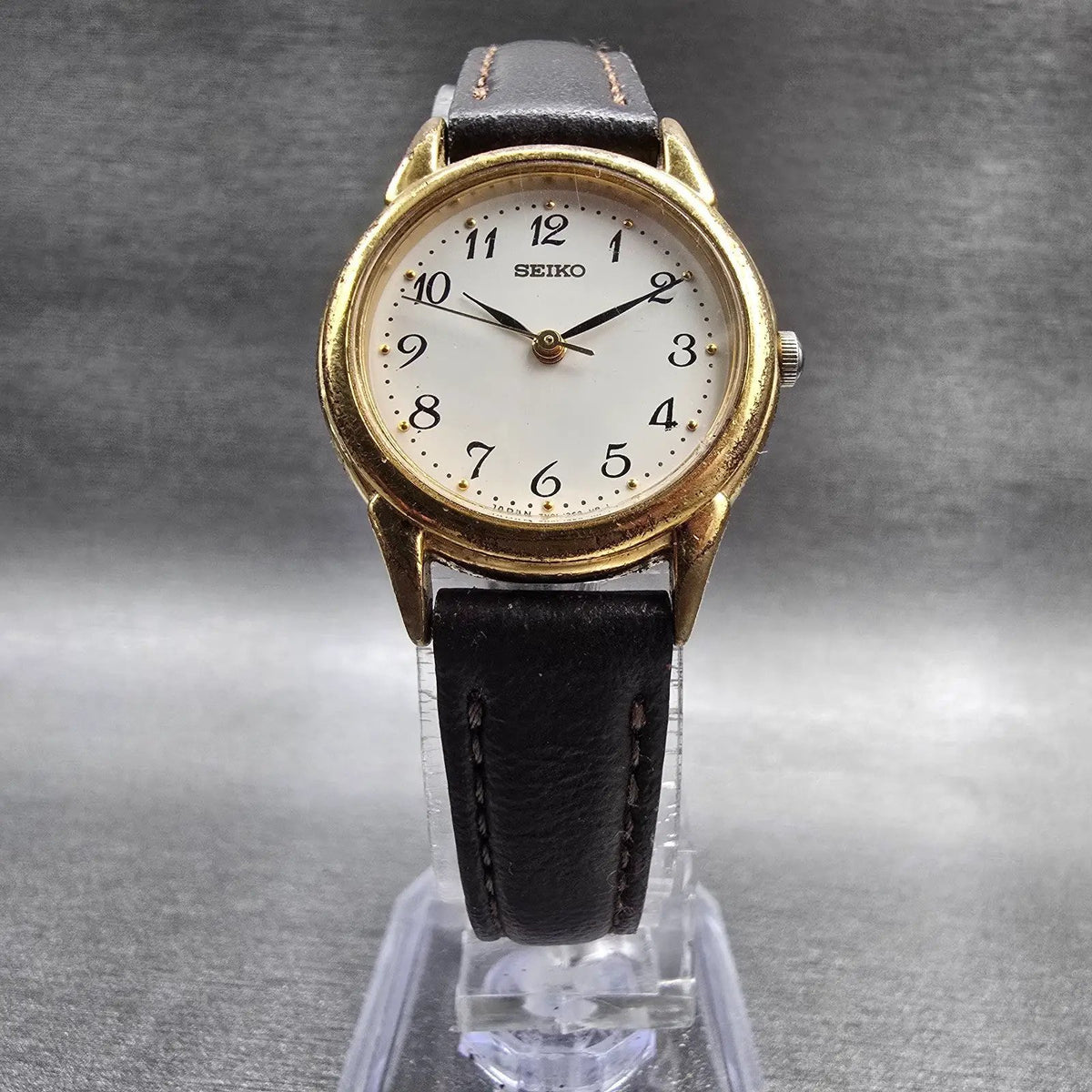 Seiko Watch Women 24mm White Dial Gold Tone Round 7N01-6880 New Battery Vintage5