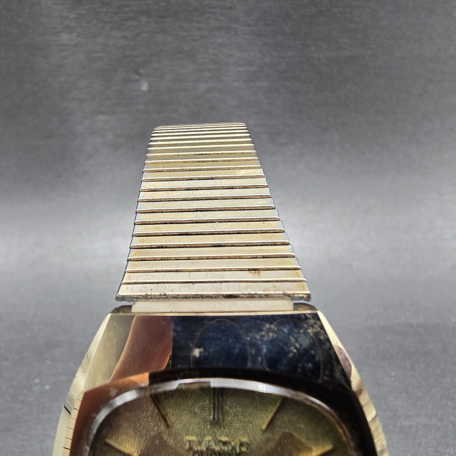 Rado Diastar  Watch Men 32mm Gold Dial Gold Tone Date Oval K162 PARTS5