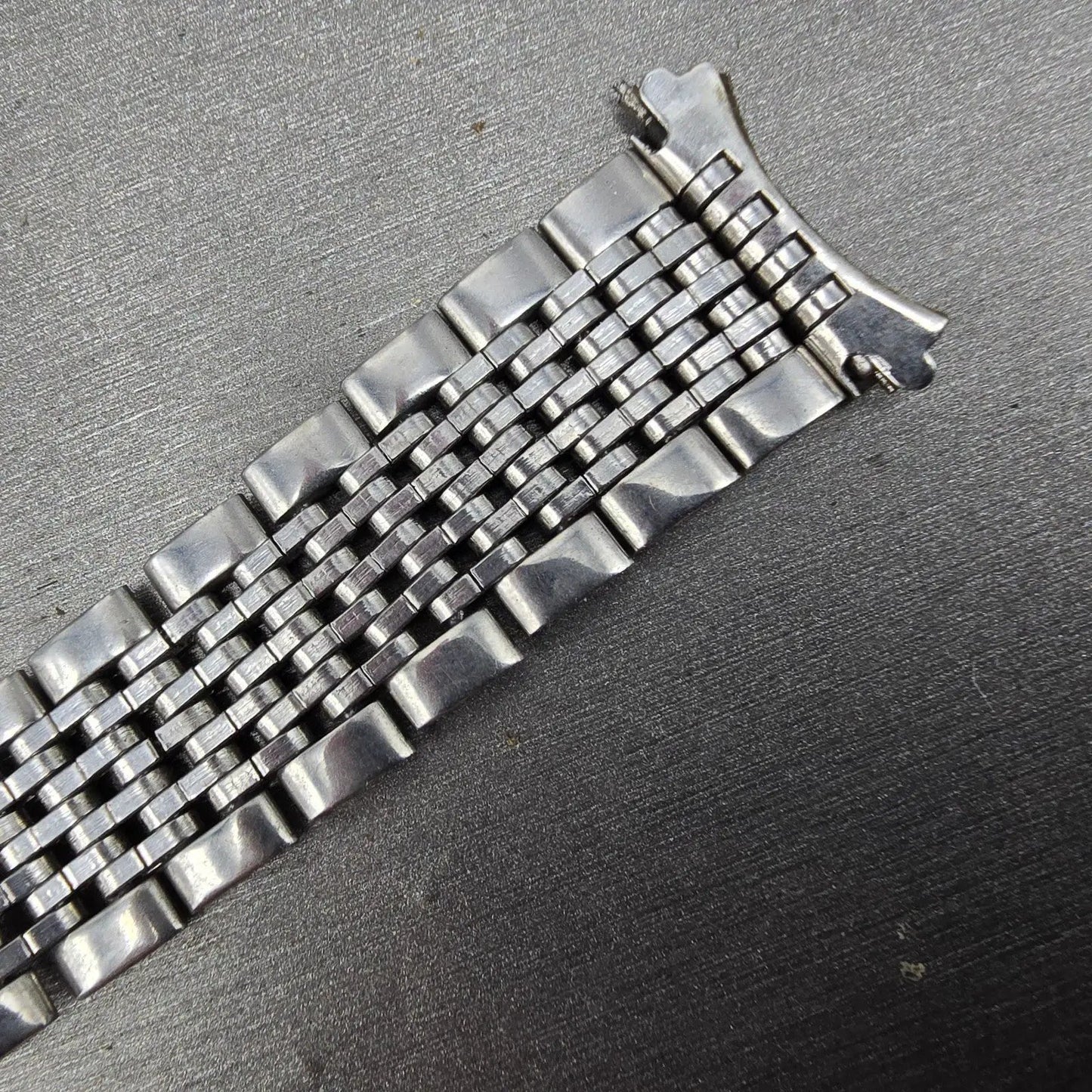 Seiko Beads Of Rice Bracelet 19mm Stainless Steel Silver Tone Tri Folding ClaspK14