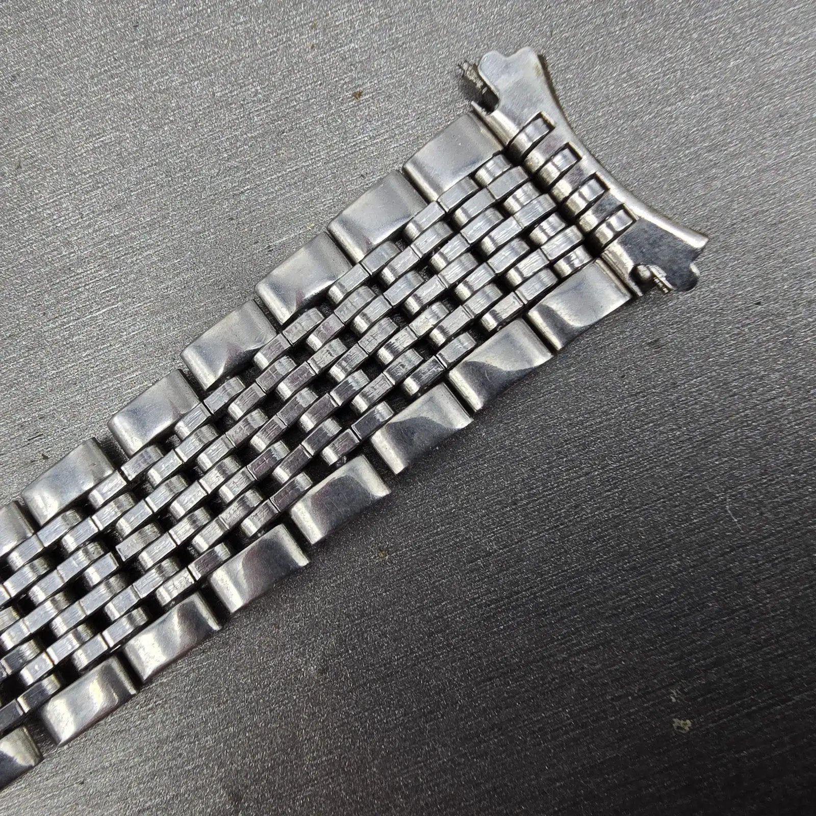 Seiko Beads Of Rice Bracelet 19mm Stainless Steel Silver Tone Tri Folding ClaspK14