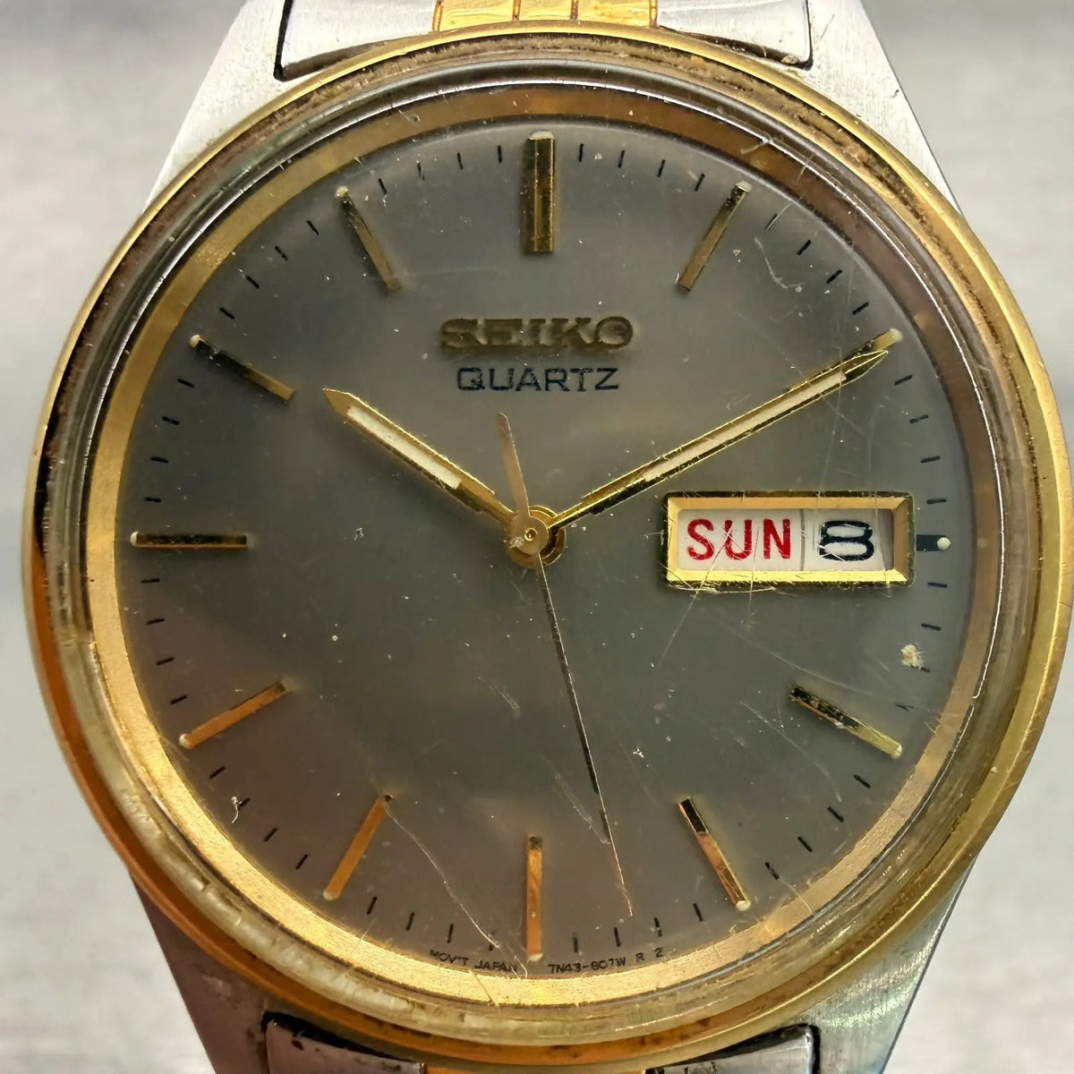 Seiko Watch Men 35mm Gray Dial Two Tone Daydate Round 7N43-8A30 New Battery VTG1