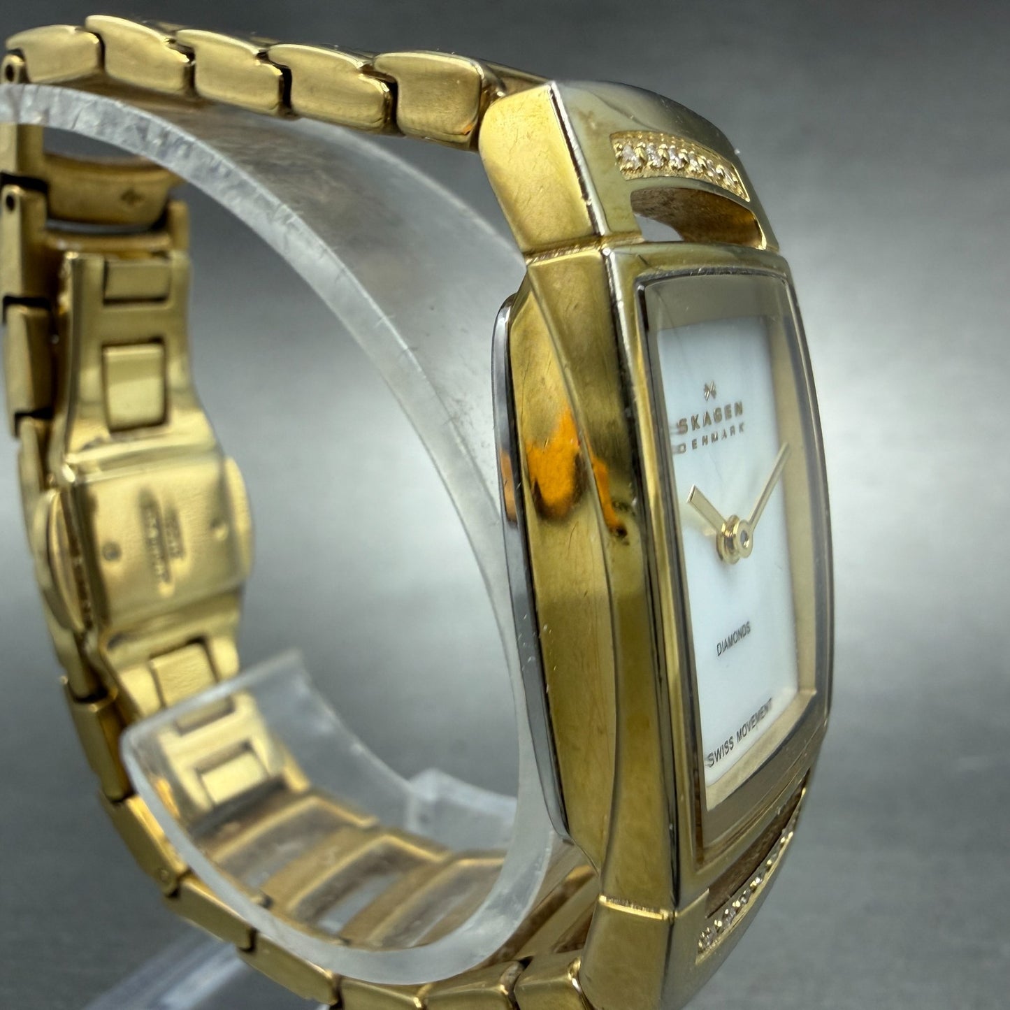 Skagen Tank Watch Women 21mm MOP Dial Gold Tone Diamond Bezel New Battery3