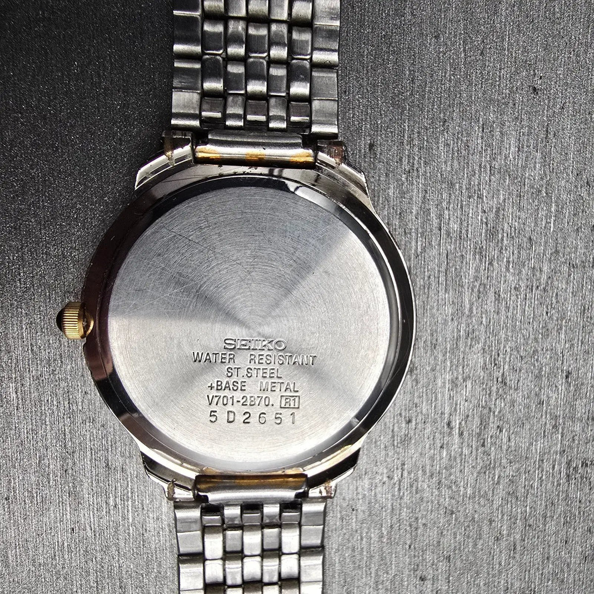 Seiko Watch Men 32mm Black Dial Two Tone Round V701-2B70 New Battery Vintage10