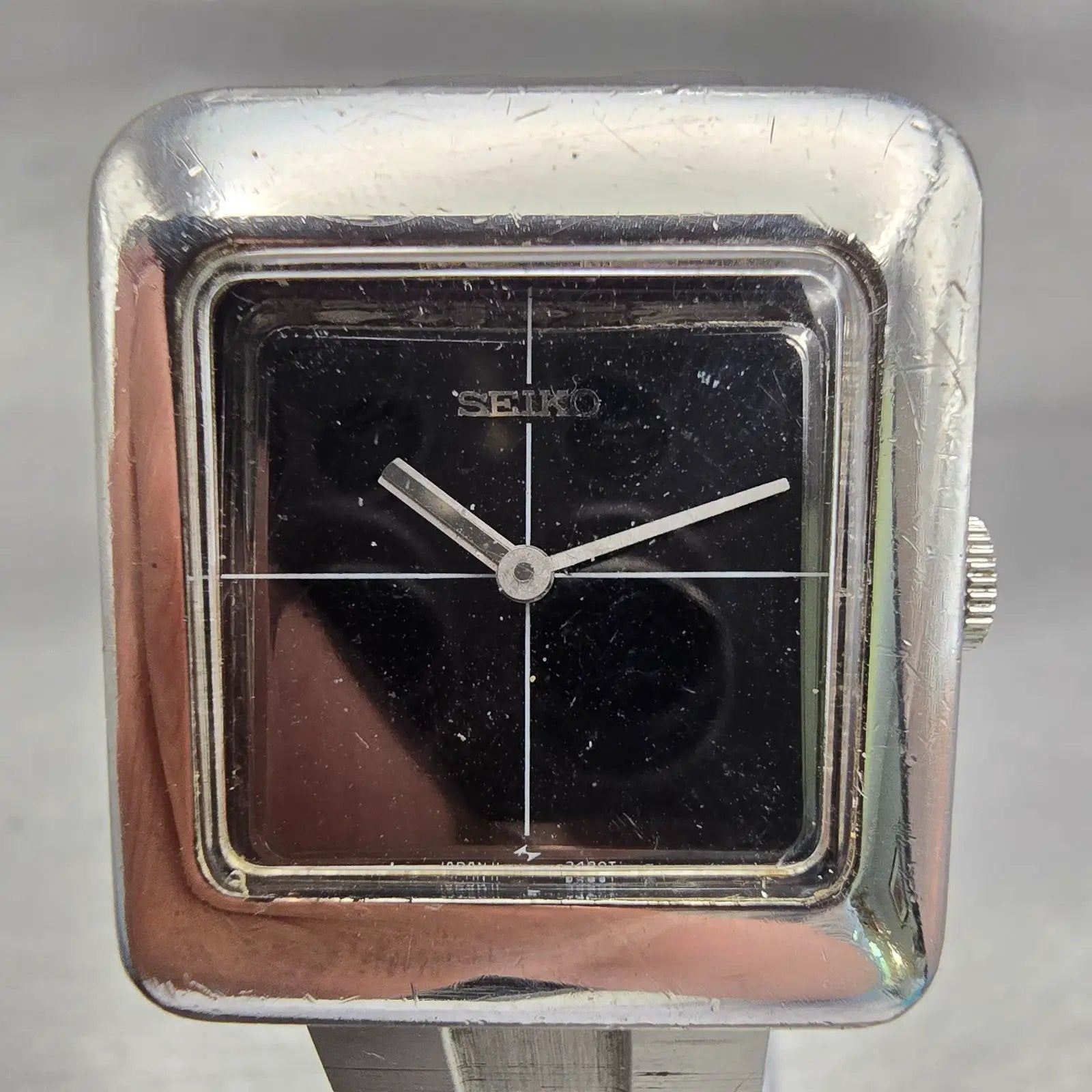 Seiko Watch Men 29mm Black Dial Silver Tone Manual Wind 11-4250 Works Vintage1