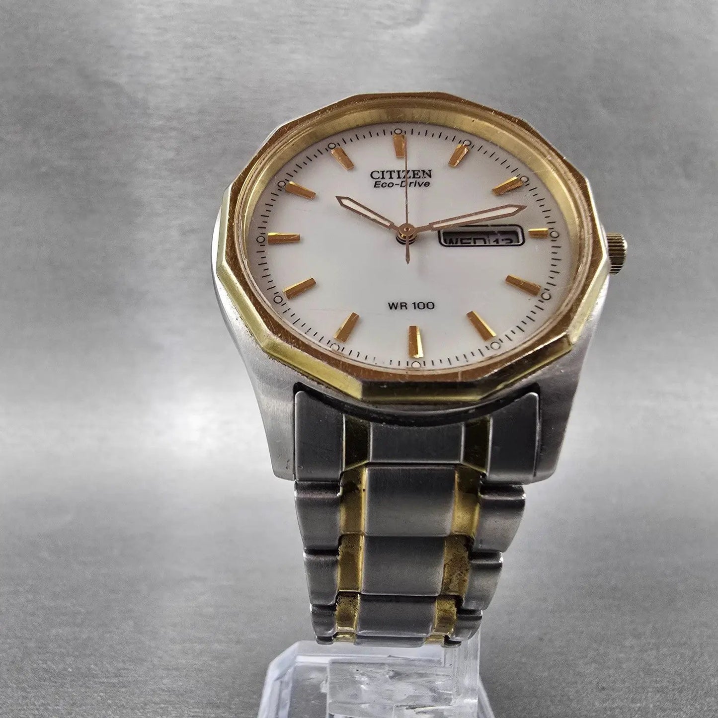 Citizen Eco-Drive Watch Men 37mm White Dial Two Tone Dayedate E101-S053439 Runs5