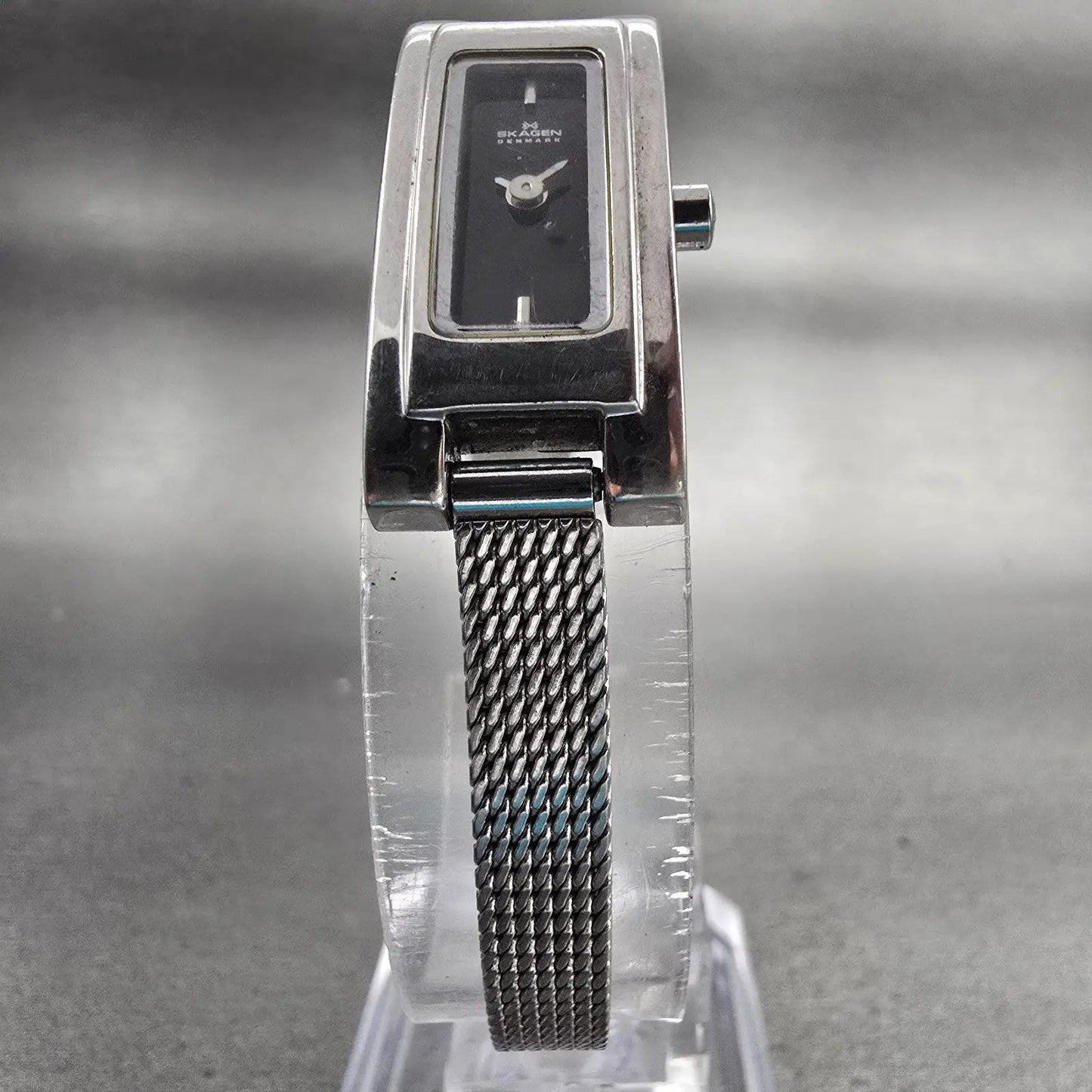 Skagen Denmark Watch Women 13mm Black Dial Silver Tone Rectangle 214SSCB New Bat5