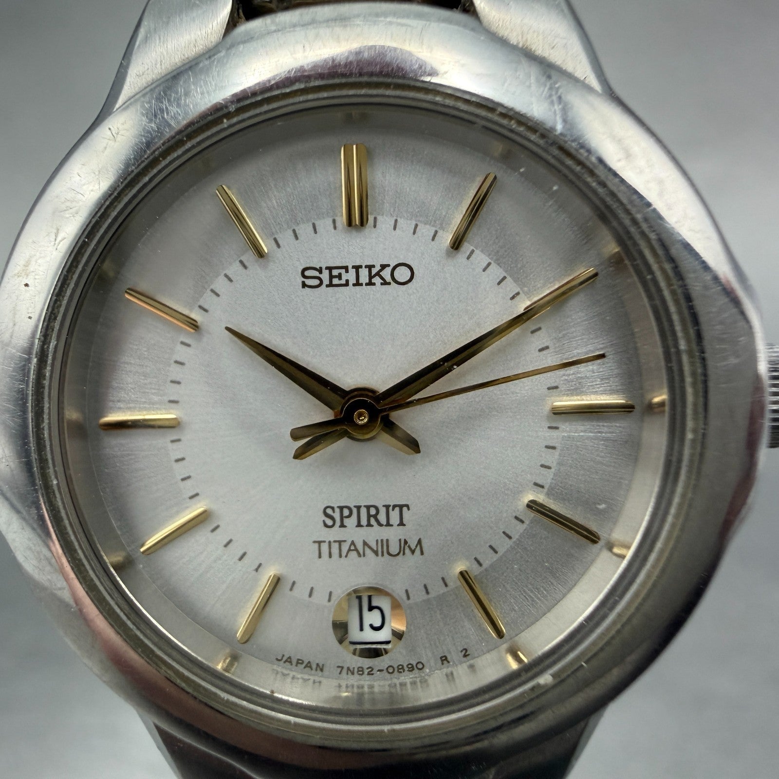 Seiko Spirit Watch Women 25mm Silver Dial Titanium Date 7N82-0380 New Battery1