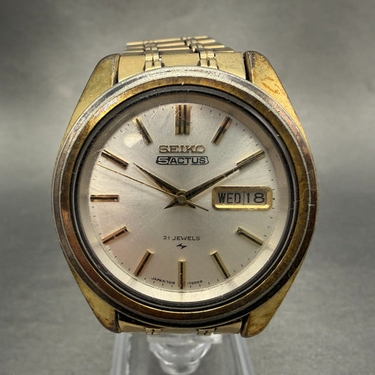 Seiko 5 Actus Watch Men 37mm Silver Dial Gold Tone Daydate 7019-7040 PARTS VTG0