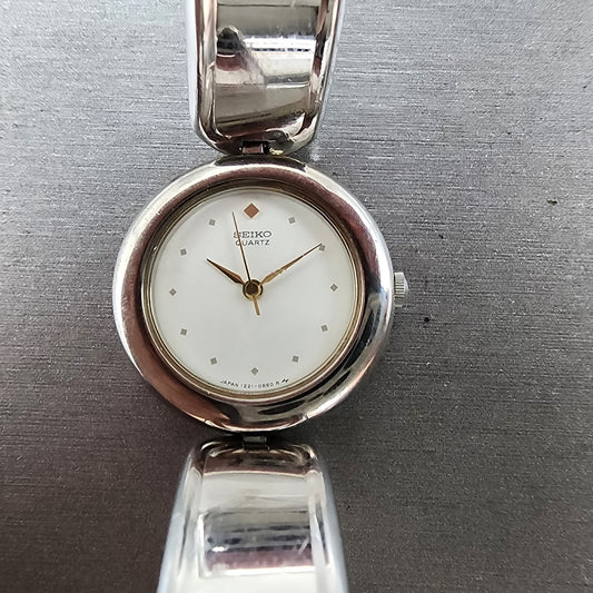 Seiko Watch Women 25mm White Dial Silver Tone 12210060 New Battery READ!!!0