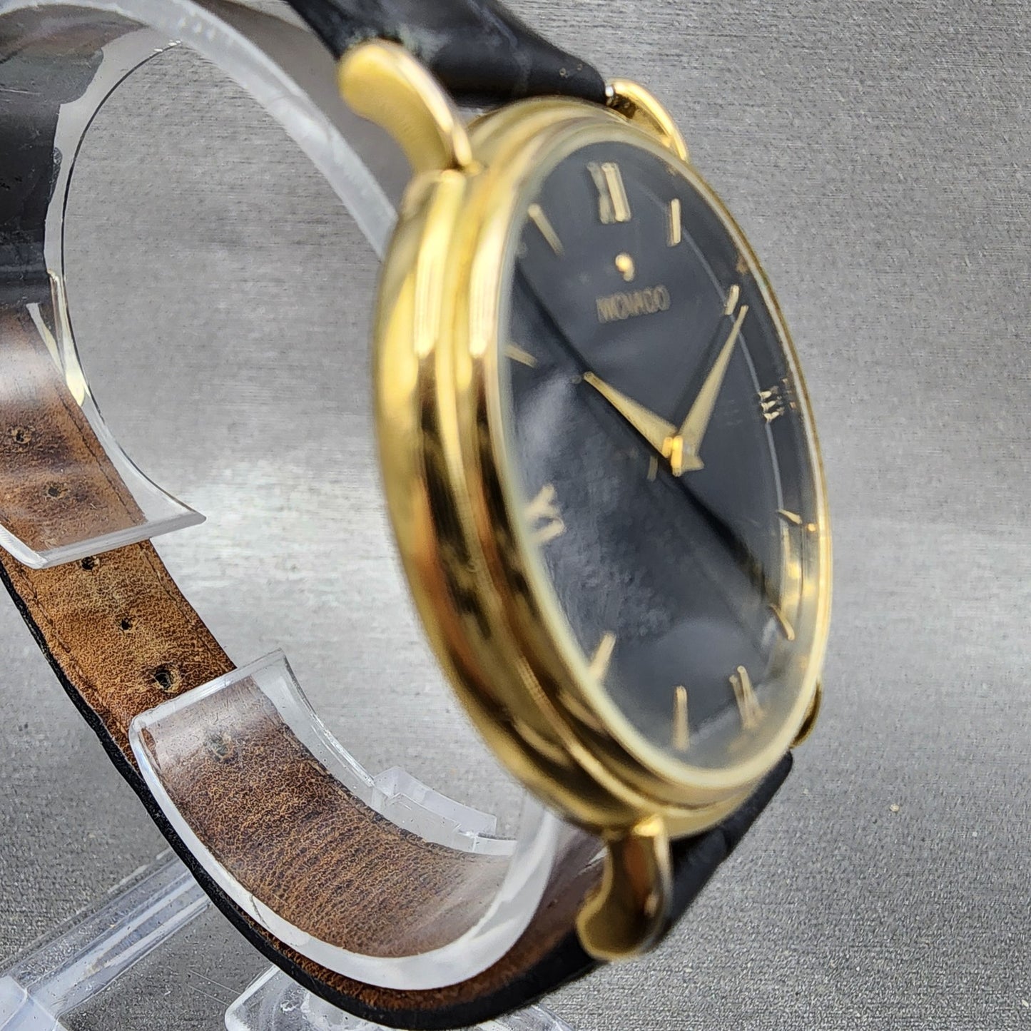 Movado Watch Men 34mm Black Dial Gold Tone Round 87E40885 New Battery3