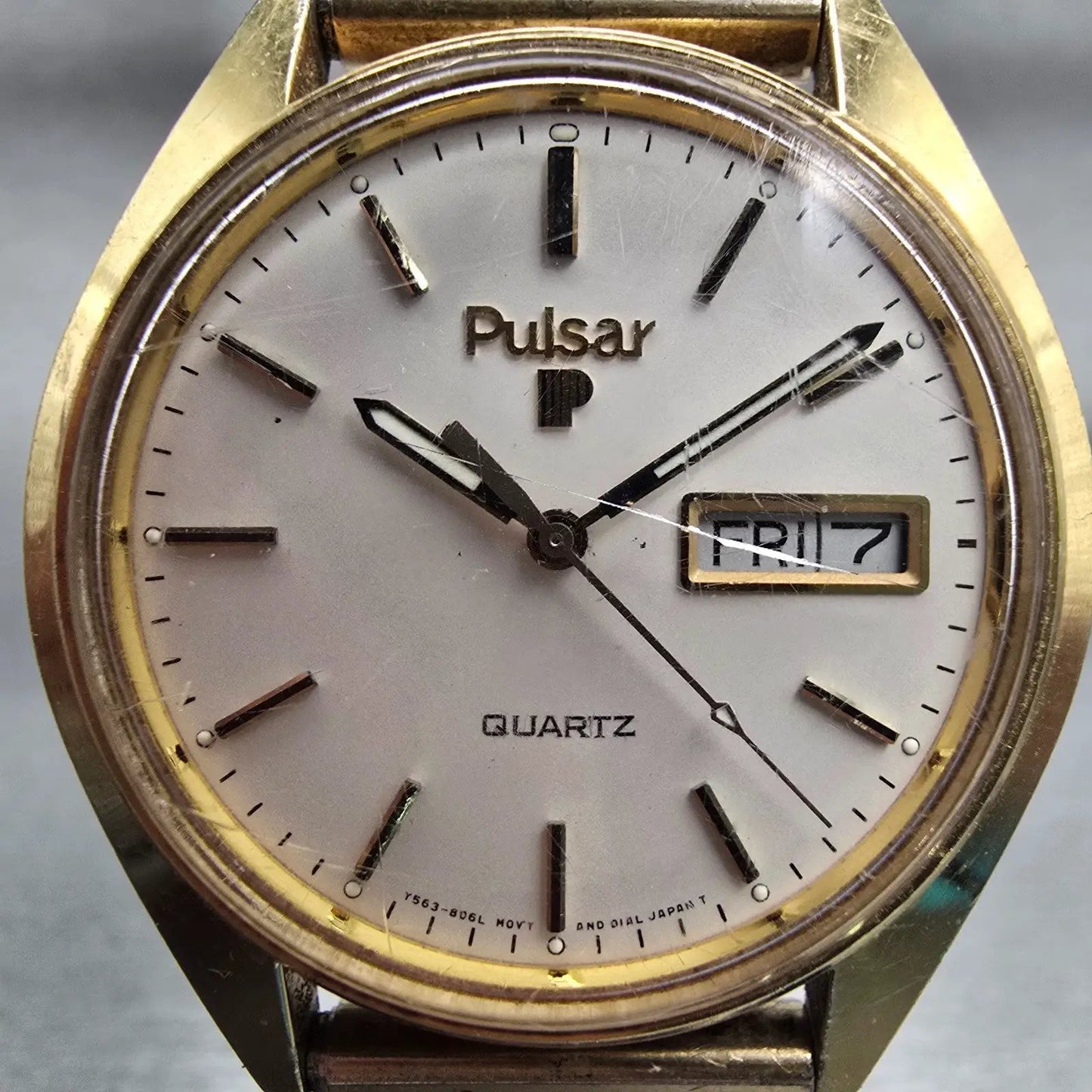 Seiko Pulsar Watch Men 36mm Silver Dial Gold Tone Daydate Y563-8449 New Battery1