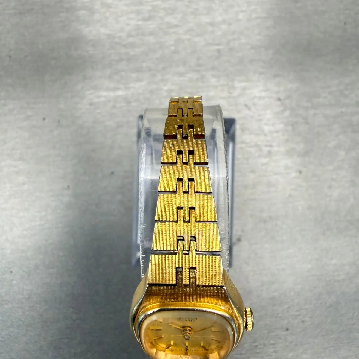 48304582