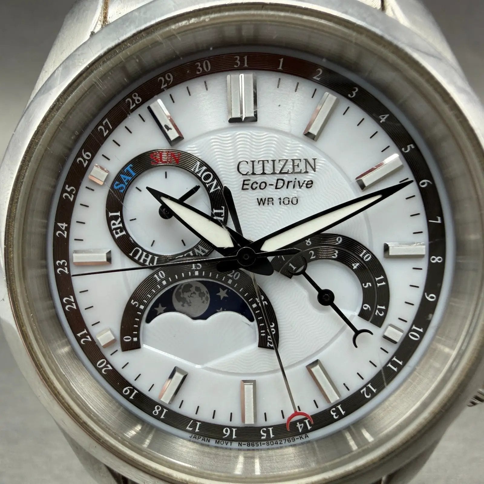 Citizen Eco-Drive Moonphase Watch Men 41mm White Dial Steel Daydate Round Runs1