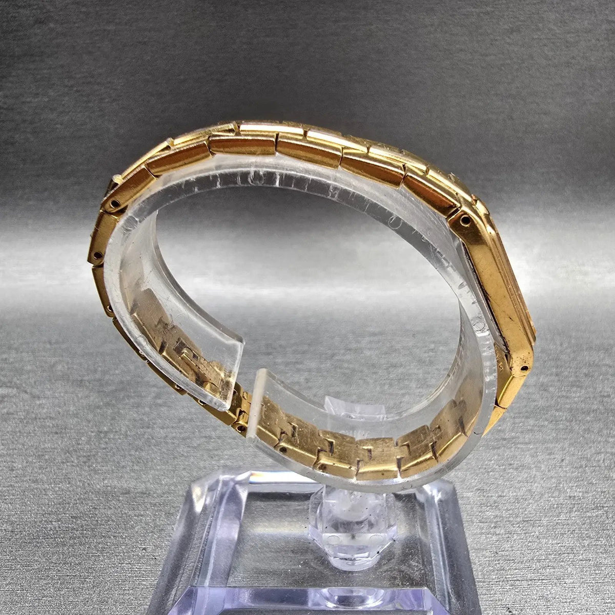 Seiko Tank Watch Women 13mm Gold Dial Gold Tone Rectangle 2E20-7479 New Battery58
