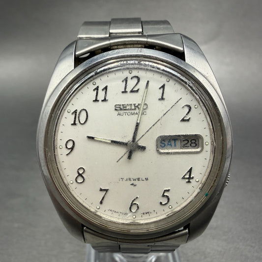 Seiko Automatic Watch Men 37mm White Dial Silver Tone DayDate 7009-8219 PARTS0