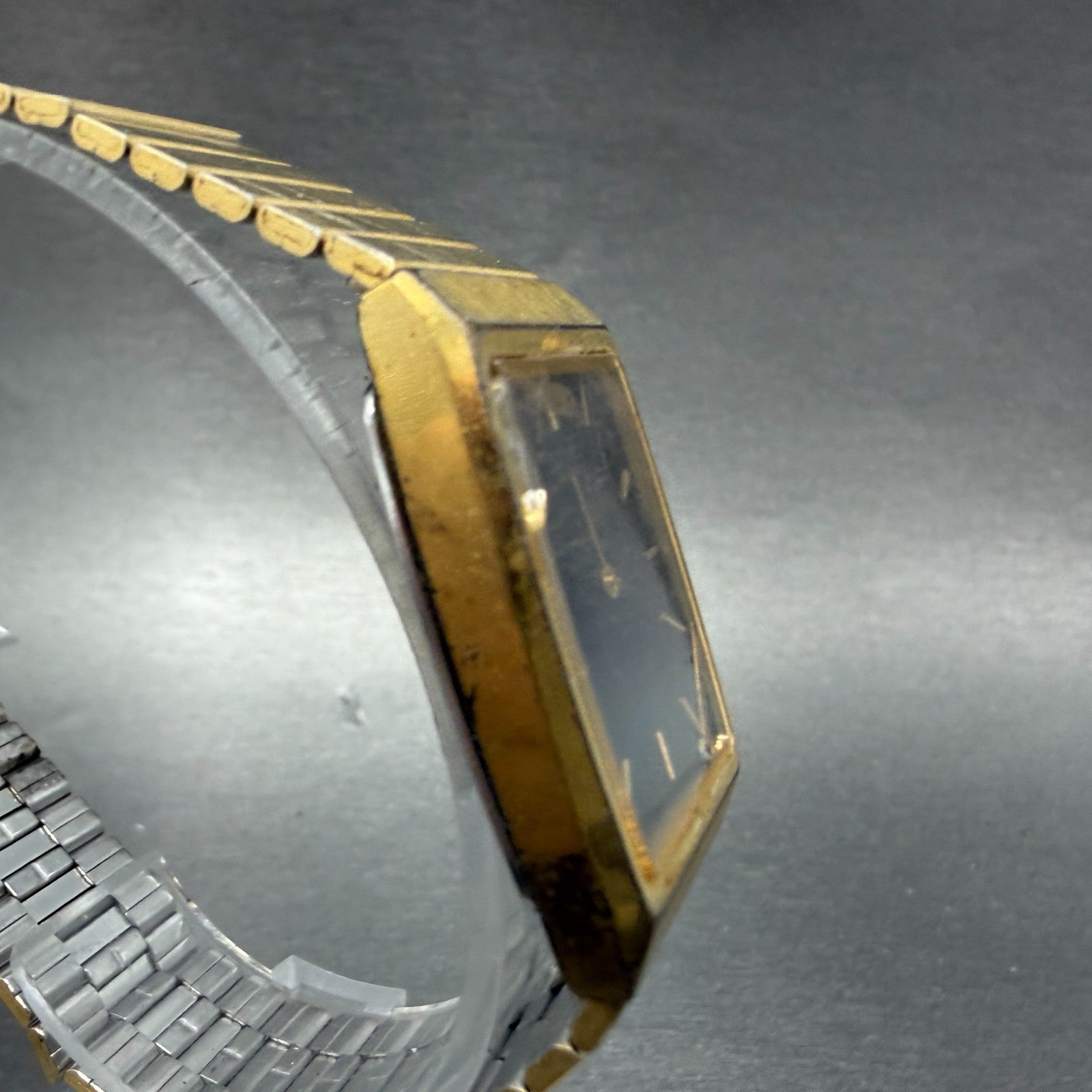 Seiko Tank Watch Men 24mm Black Dial Gold Tone Rectangle 8Y21-5069 VTG PARTS4