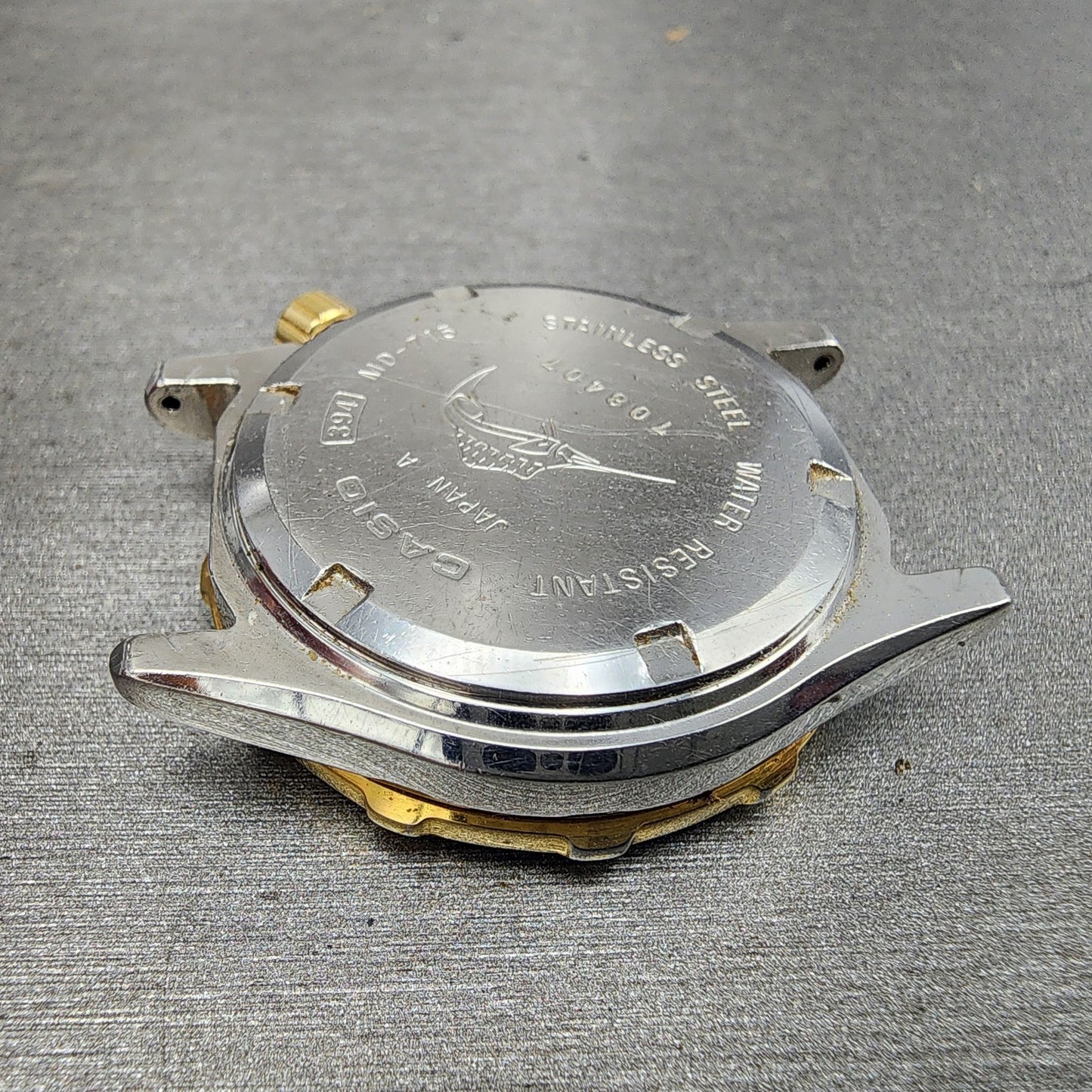 Casio Dive Watch Men 36mm White Dial Two Tone Daydate Round MD715 PARTS8