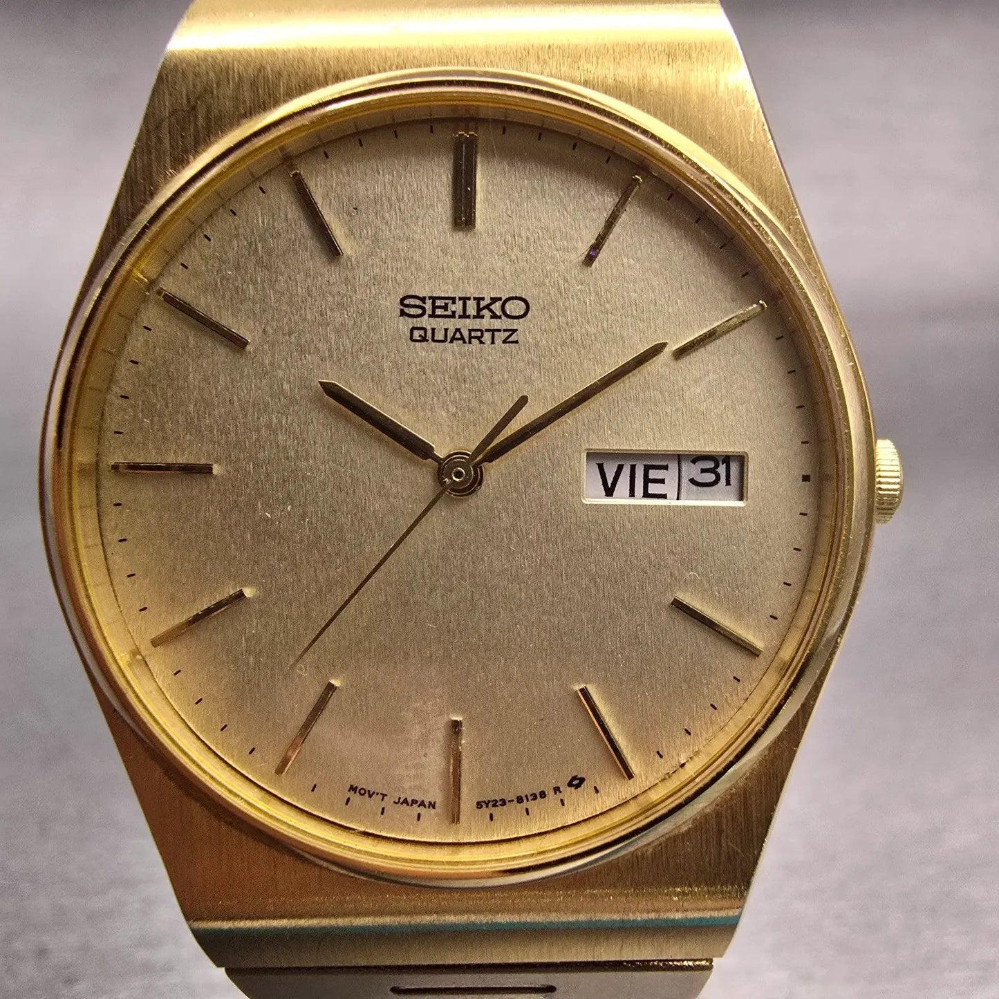 Seiko Watch Men 33mm Champagne Dial Gold Tone Daydate Round 5Y23-8119 New Batt1