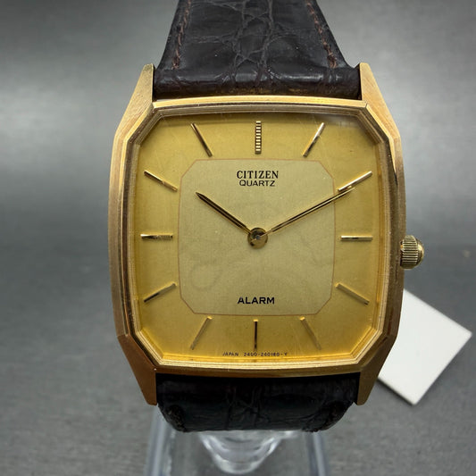 Citizen Alarm Watch Unisex 29mm Champagne Dial Gold Tone Rectangle 2400 New Batt0