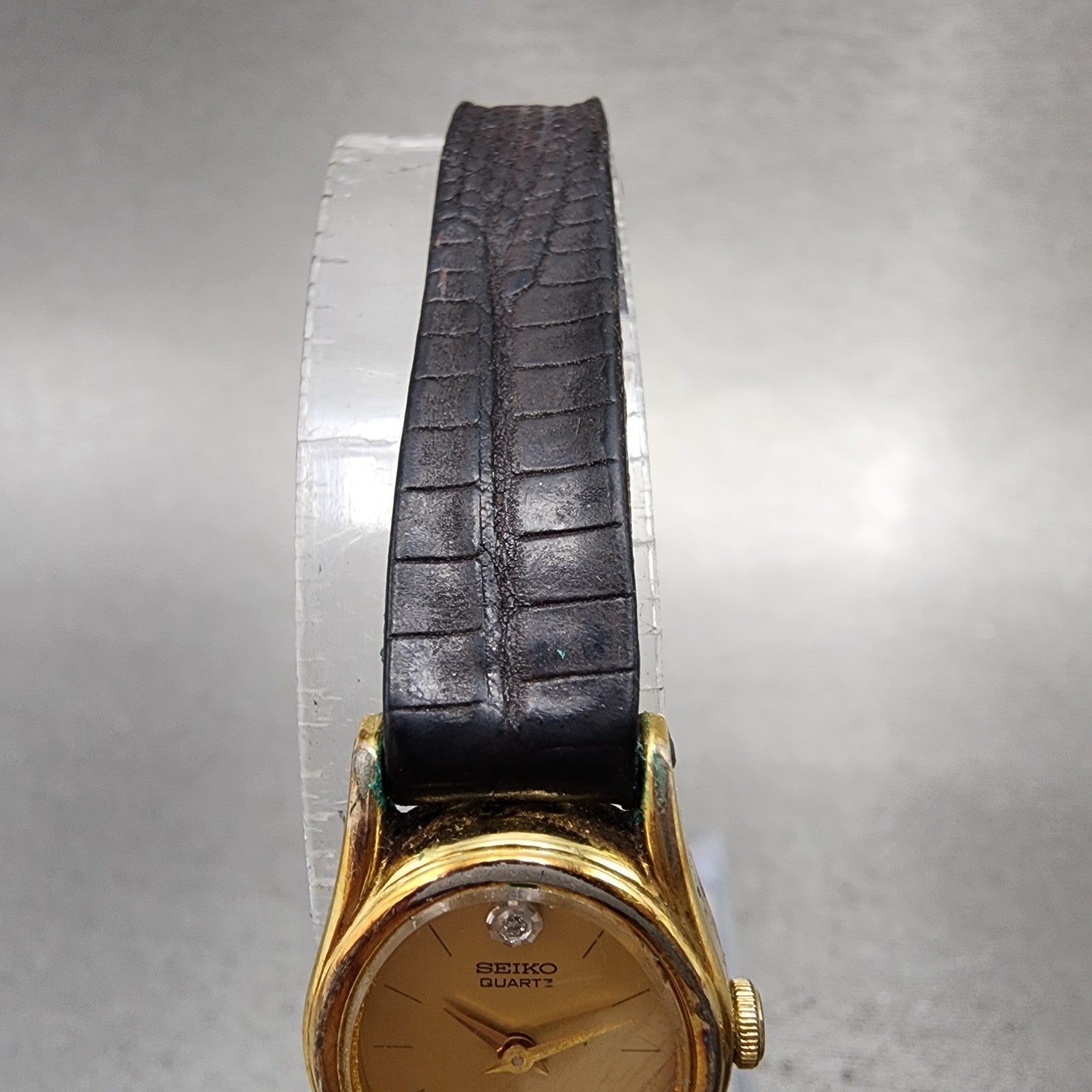 Seiko Watch Women 16mm Champagne Dial Gold Tone 2c206399 New Battery4